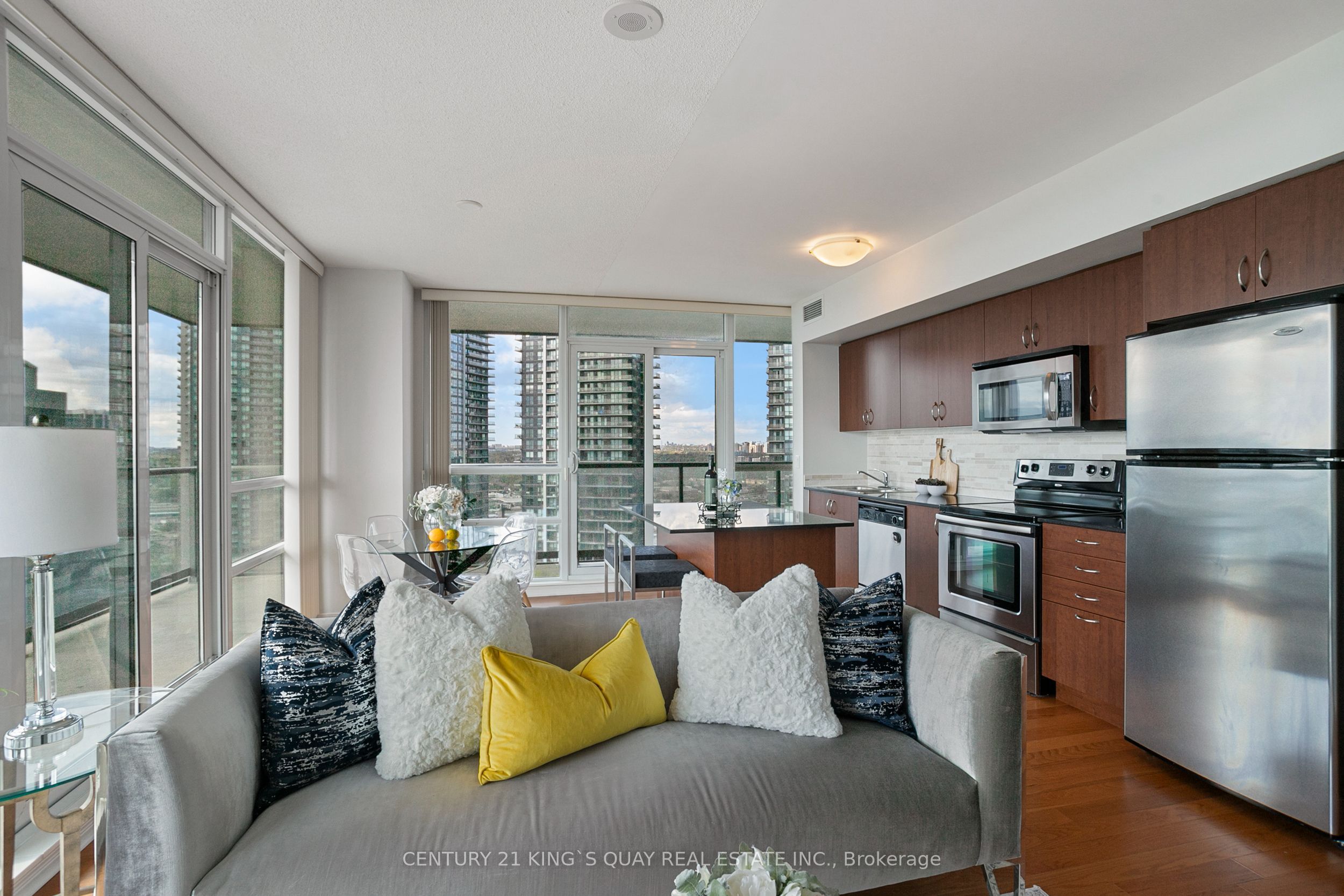 2240 Lake Shore Boulevard W #2904