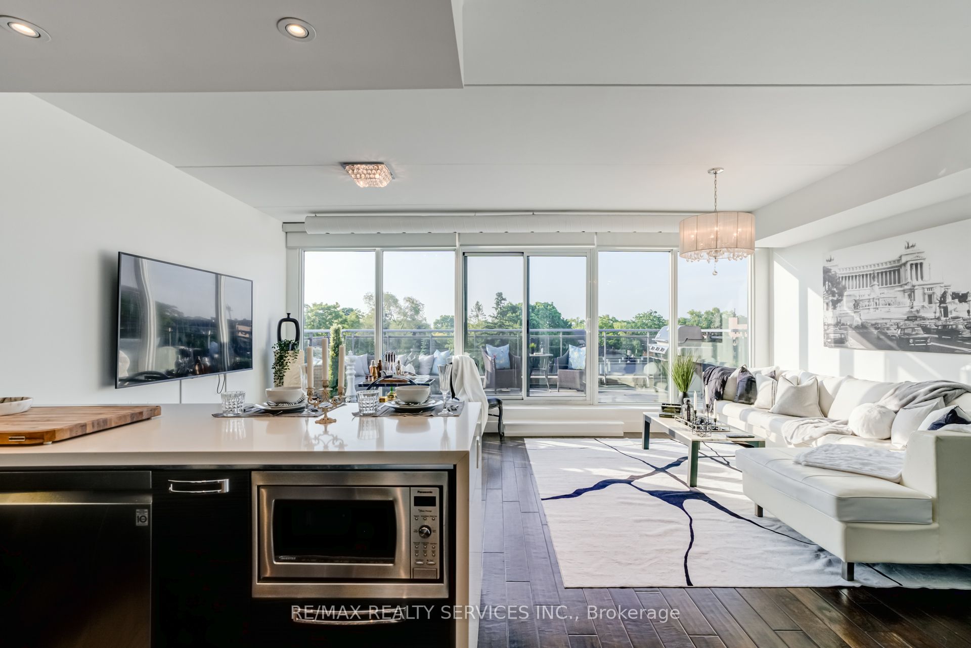 588 Annette Street, #503