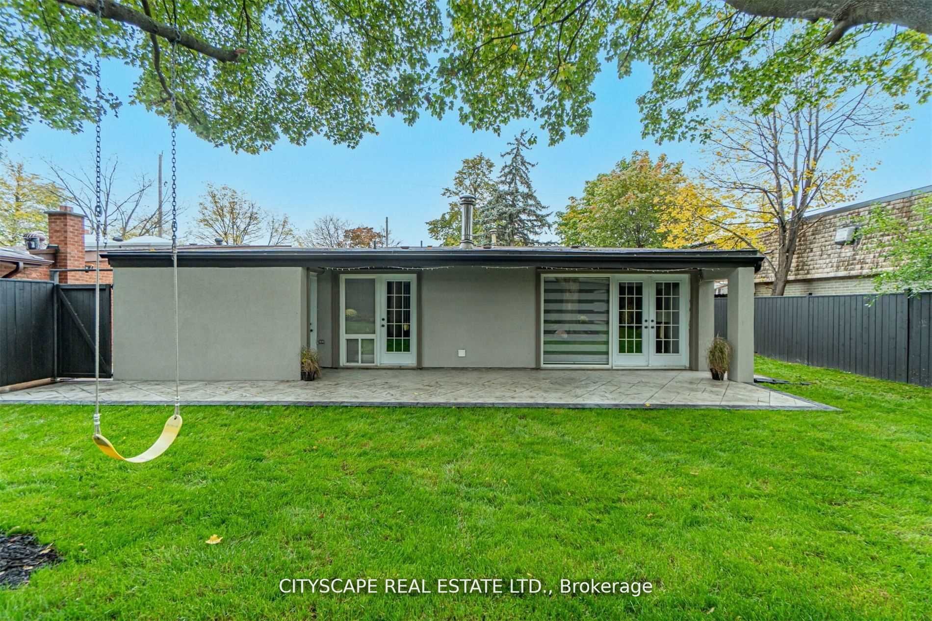60 Orpington Crescent