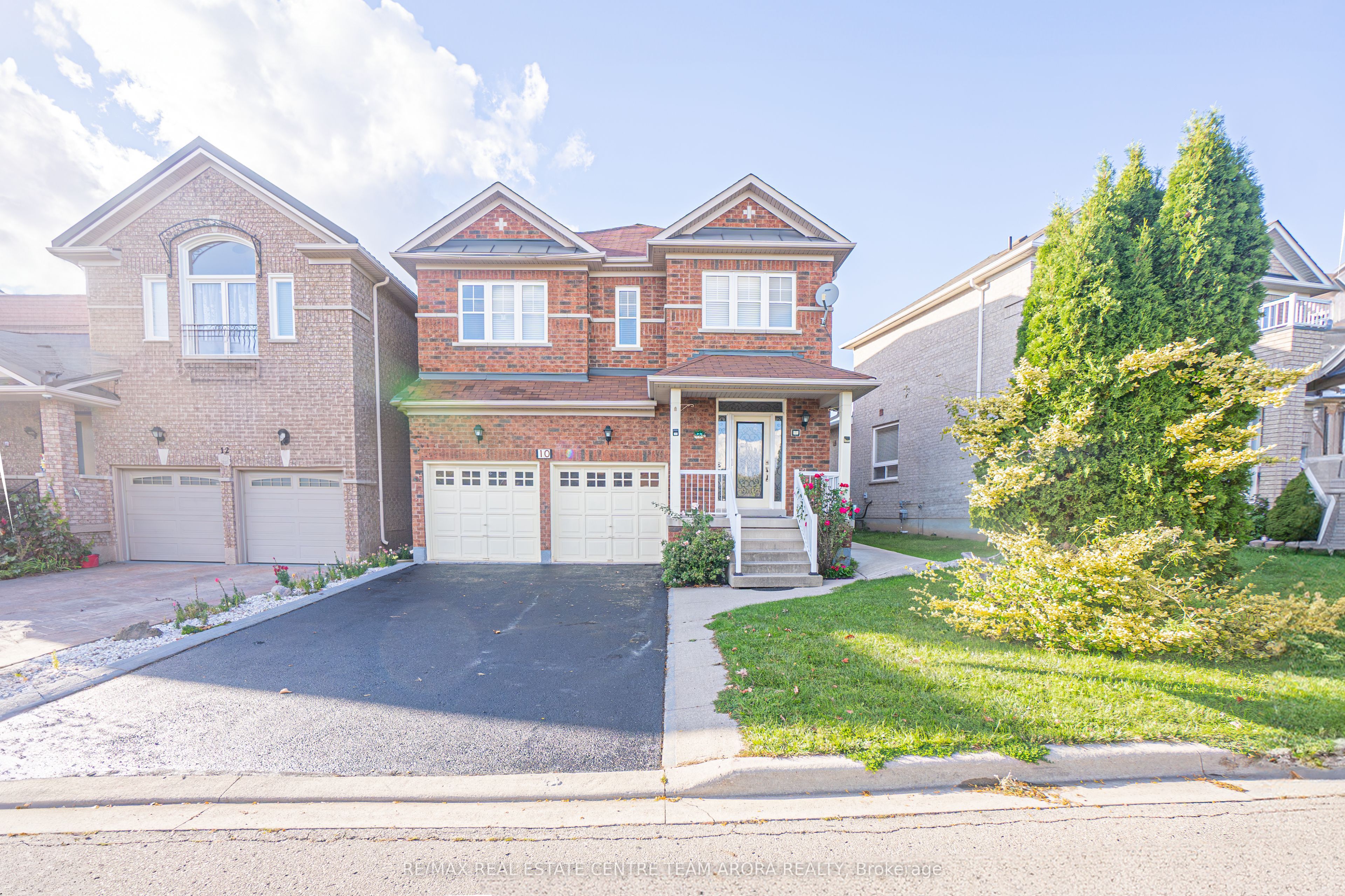 10 Pergola Way