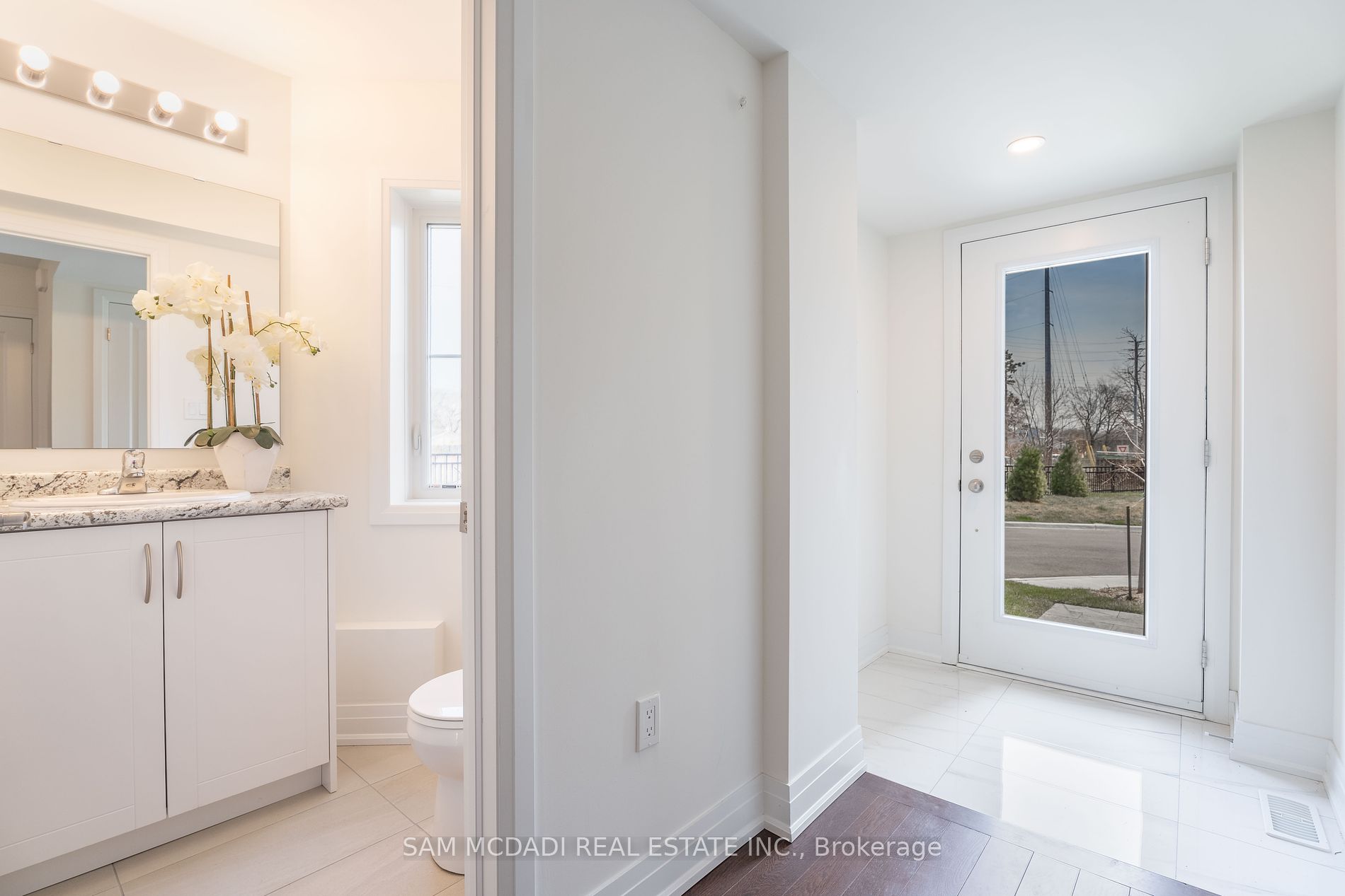 2110 Royal Gala Circle