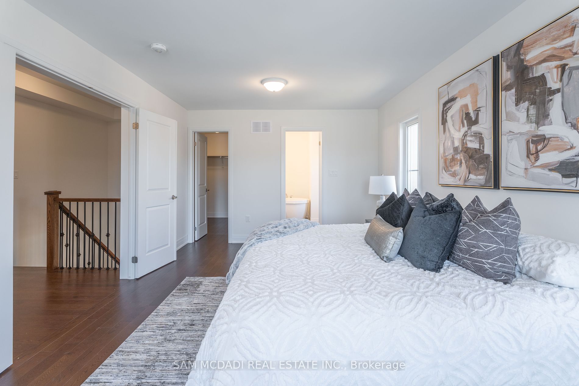 2110 Royal Gala Circle