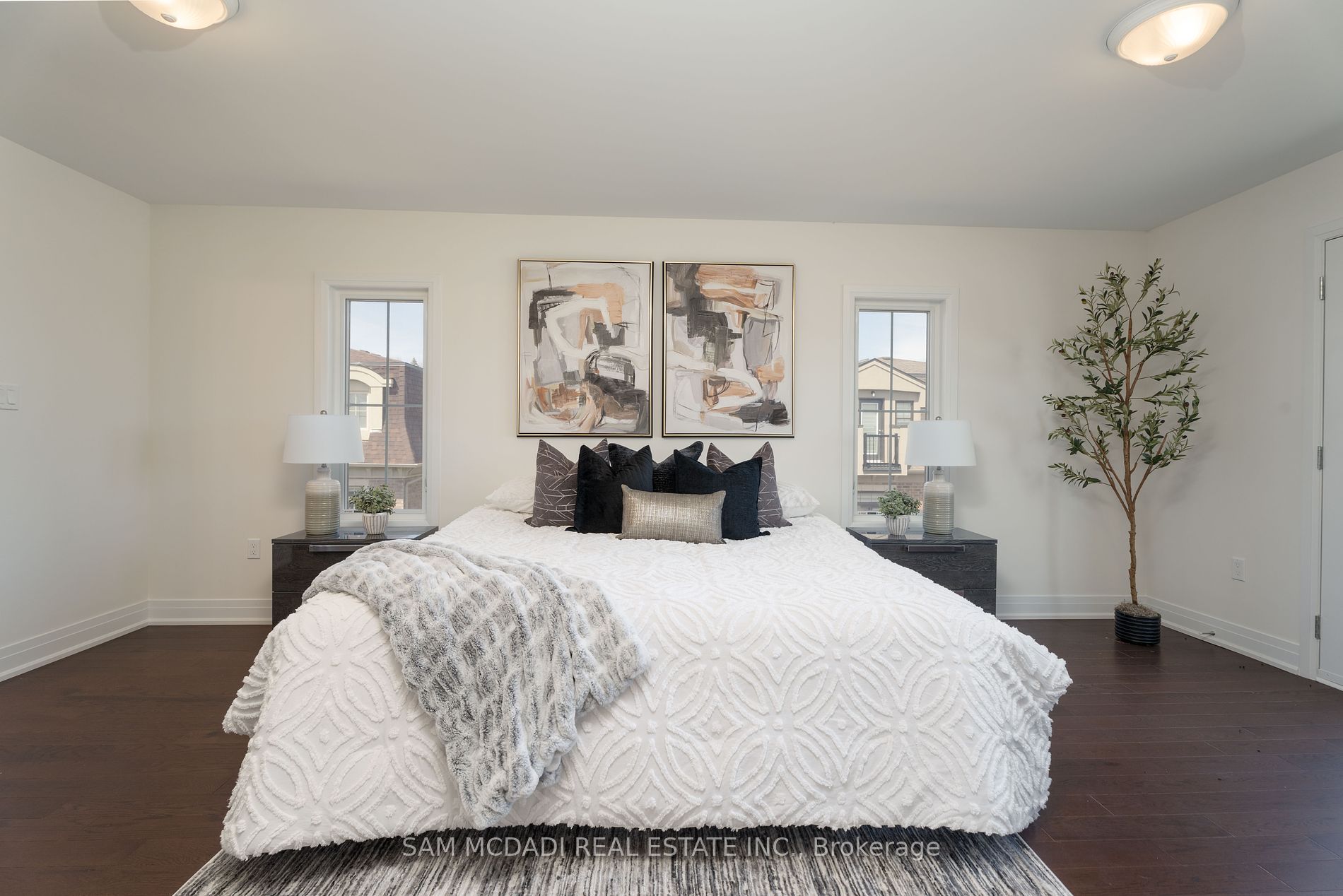 2110 Royal Gala Circle