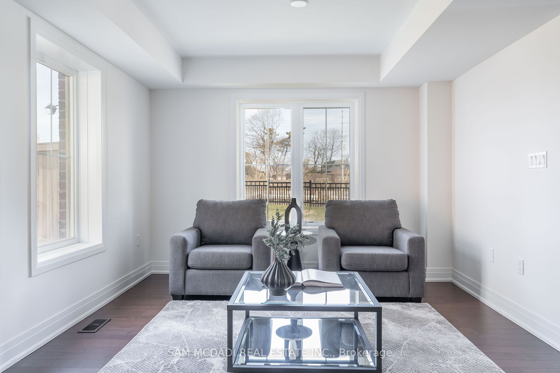 2110 Royal Gala Circle