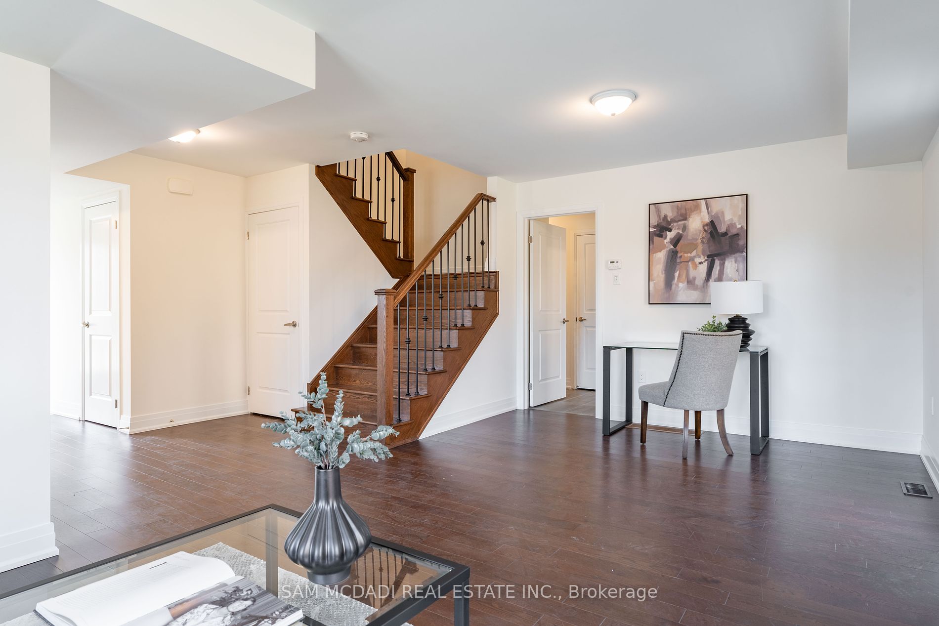 2110 Royal Gala Circle