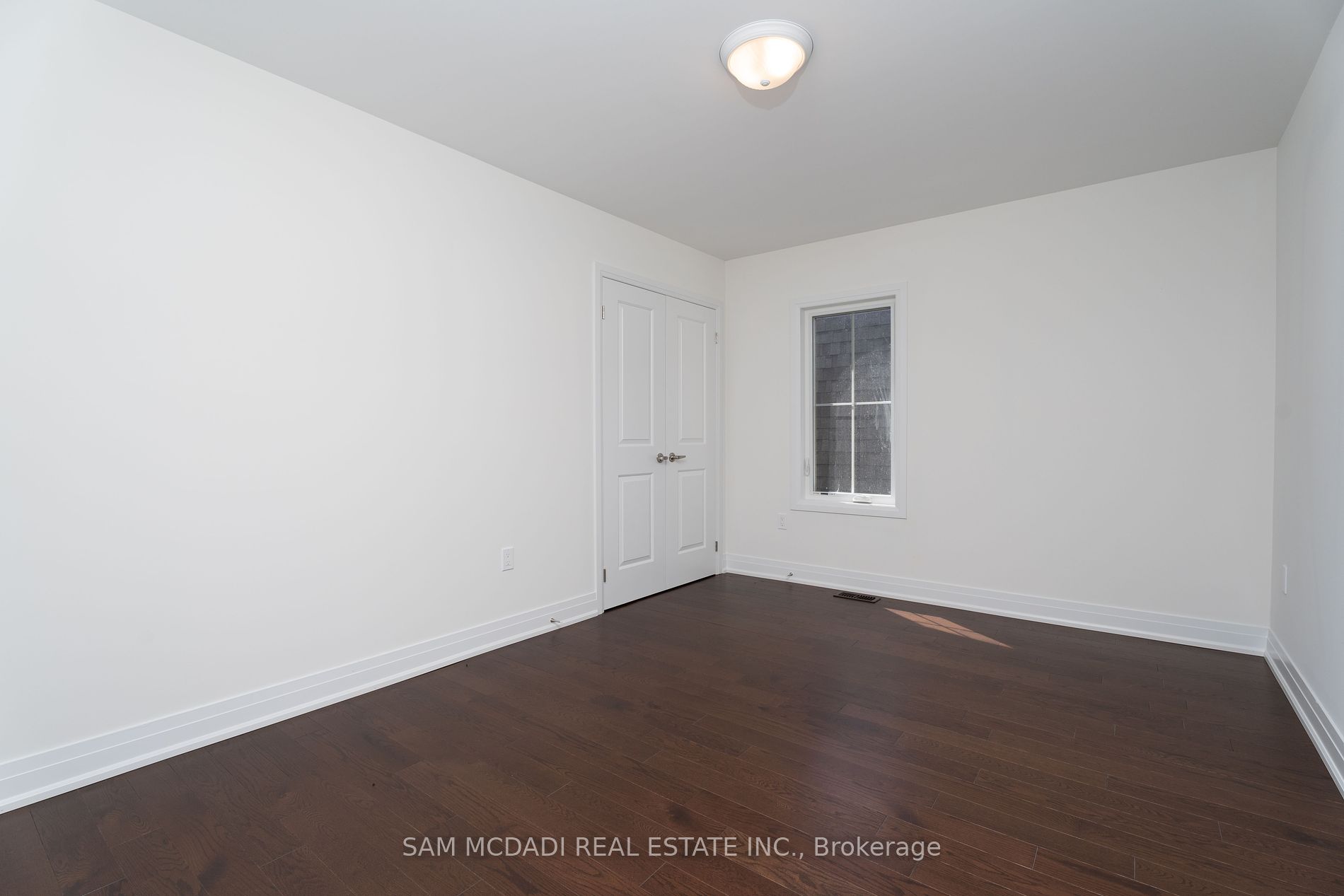 2110 Royal Gala Circle