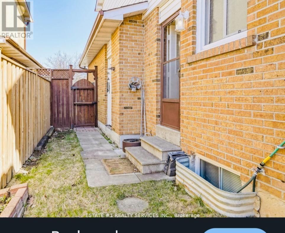 84 Simmons Boulevard