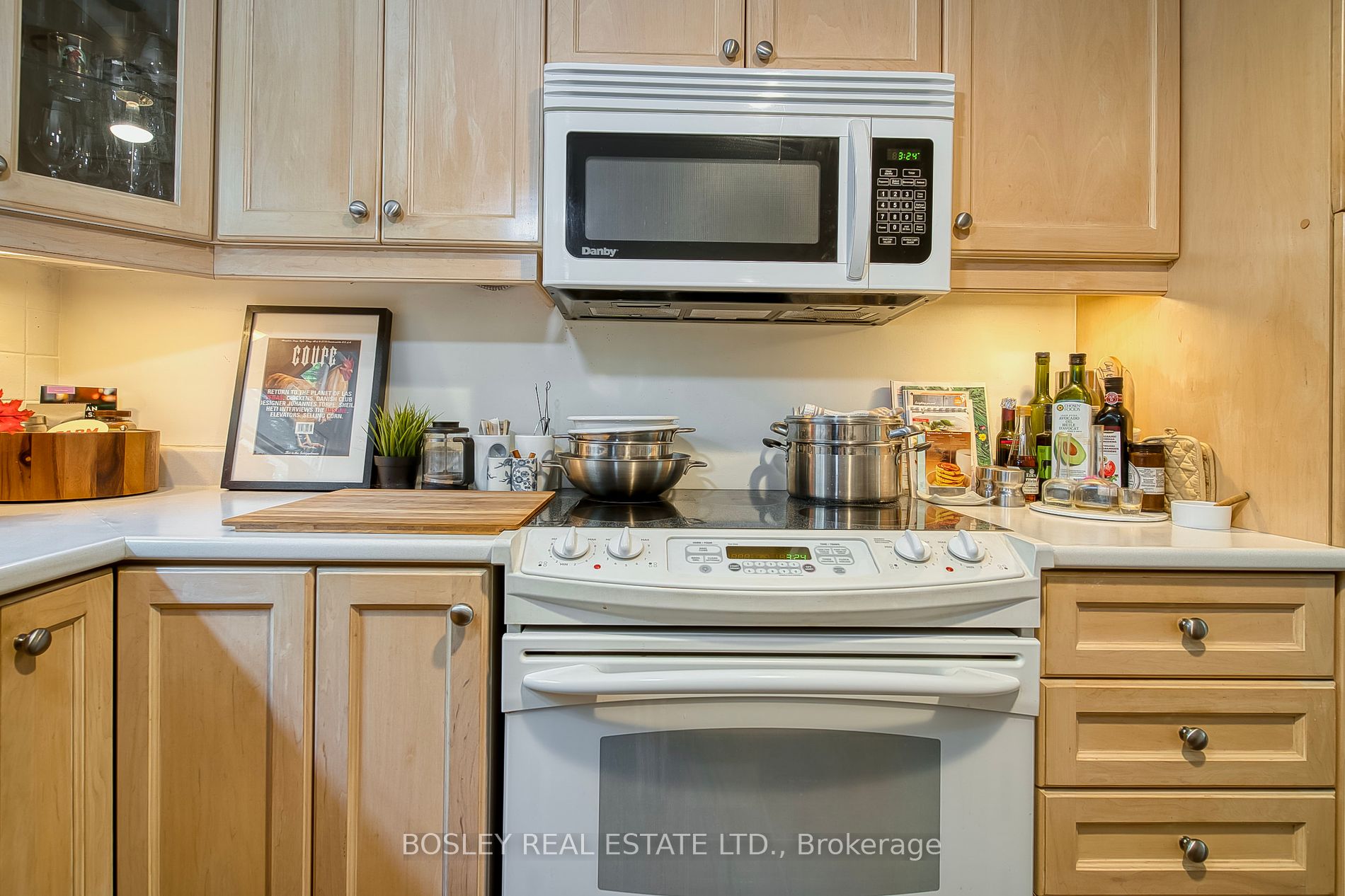 288 Reynolds Street, #16