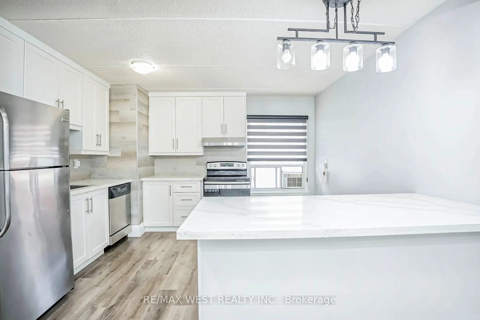 180 Mississauga Valley Boulevard, ##209