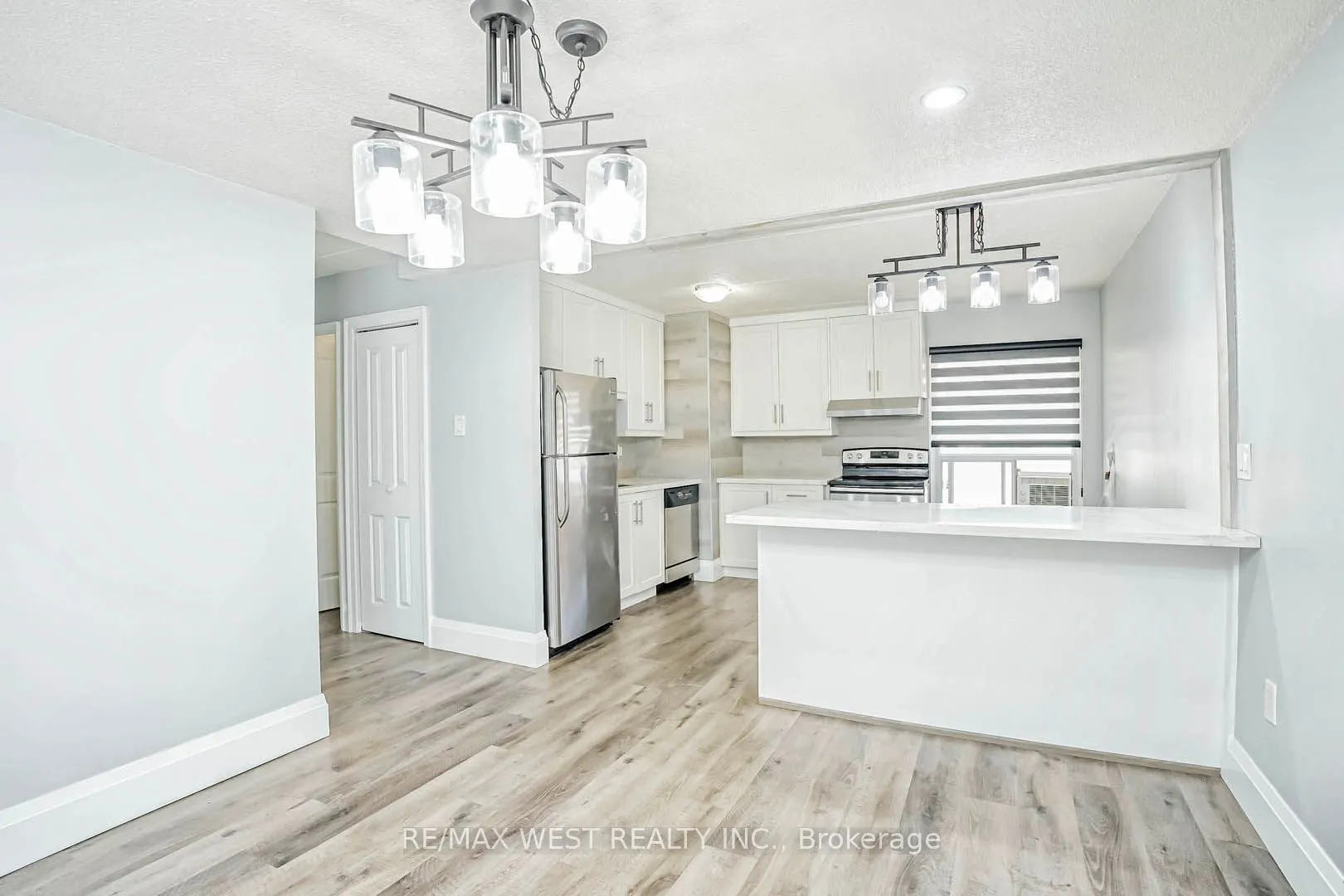 180 Mississauga Valley Boulevard, ##209