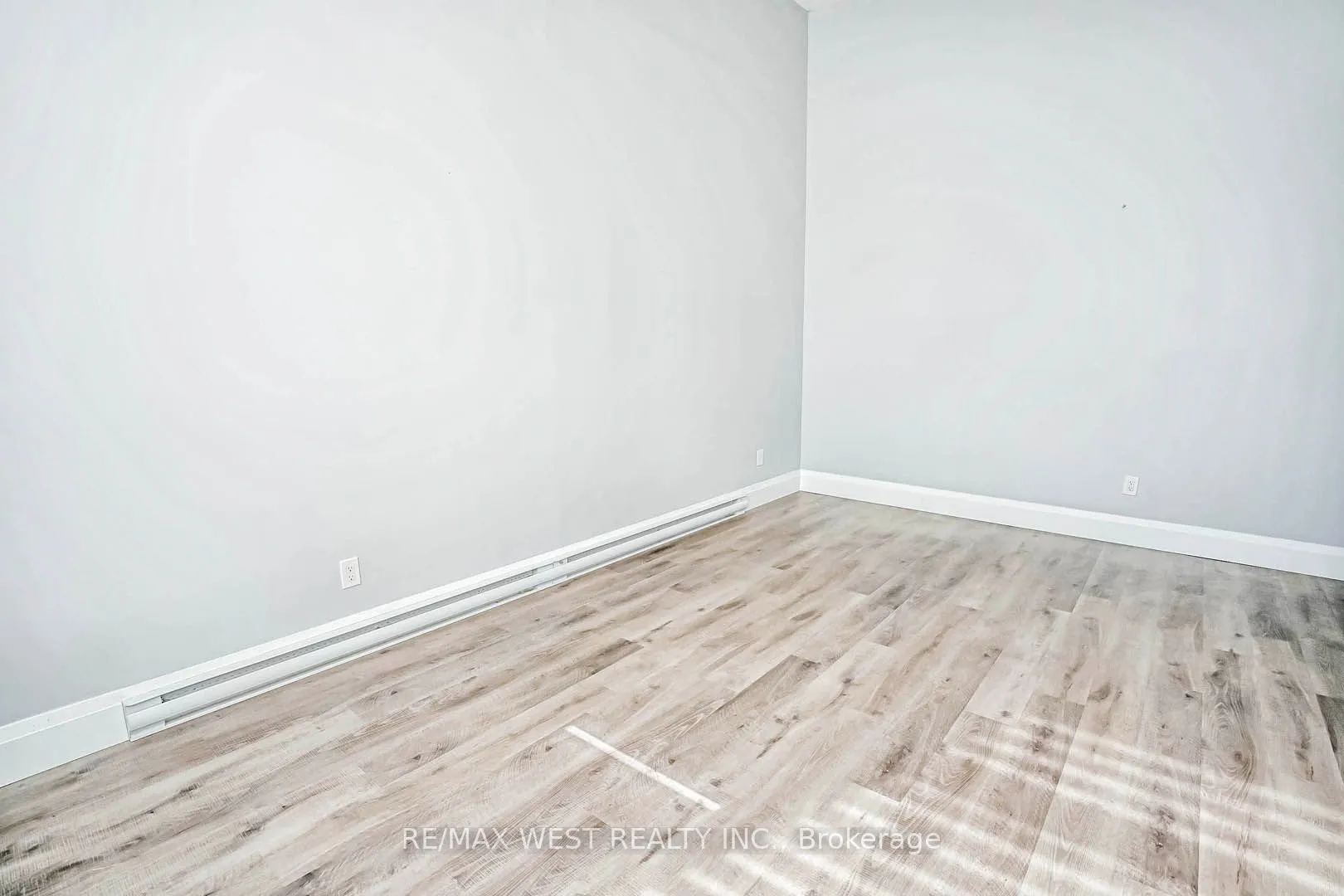 180 Mississauga Valley Boulevard, ##209
