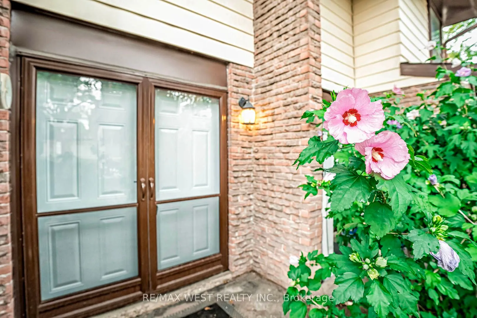 180 Mississauga Valley Boulevard, ##209