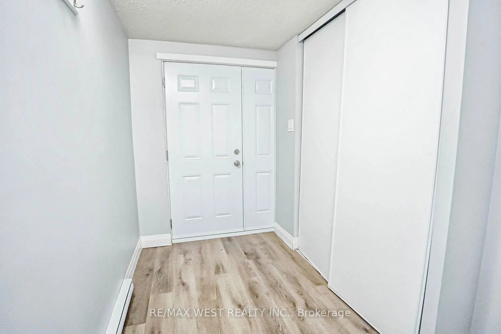 180 Mississauga Valley Boulevard, ##209