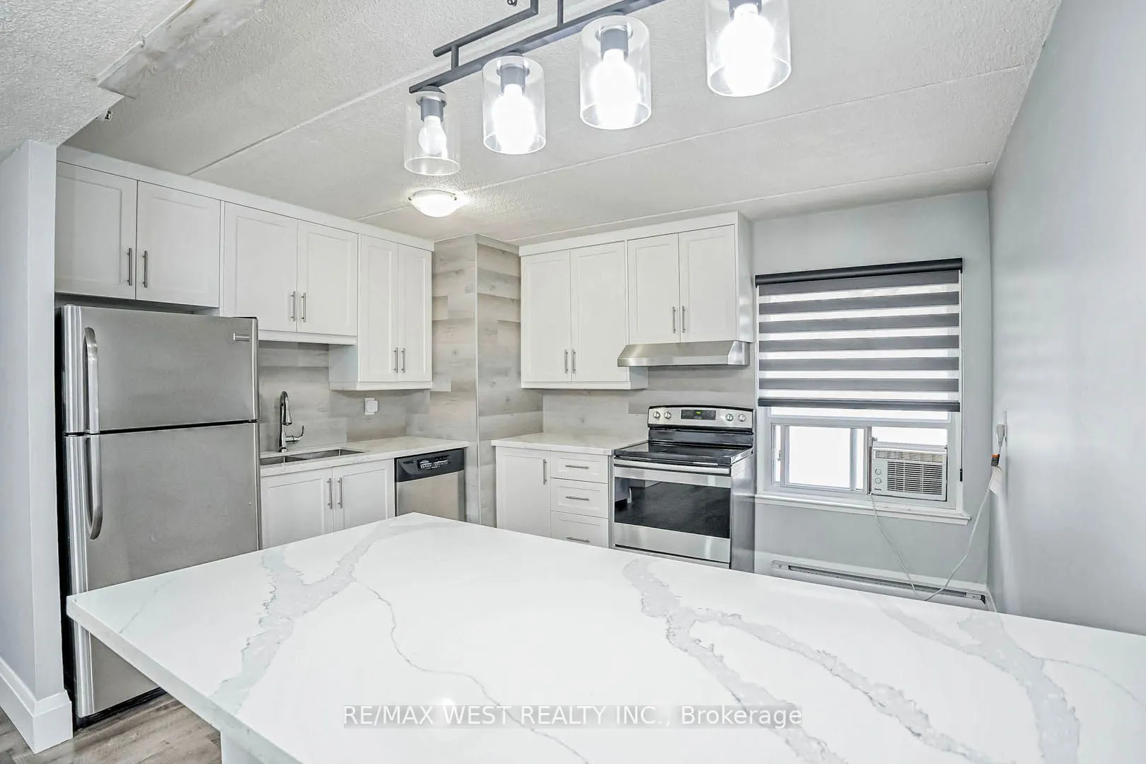 180 Mississauga Valley Boulevard, ##209