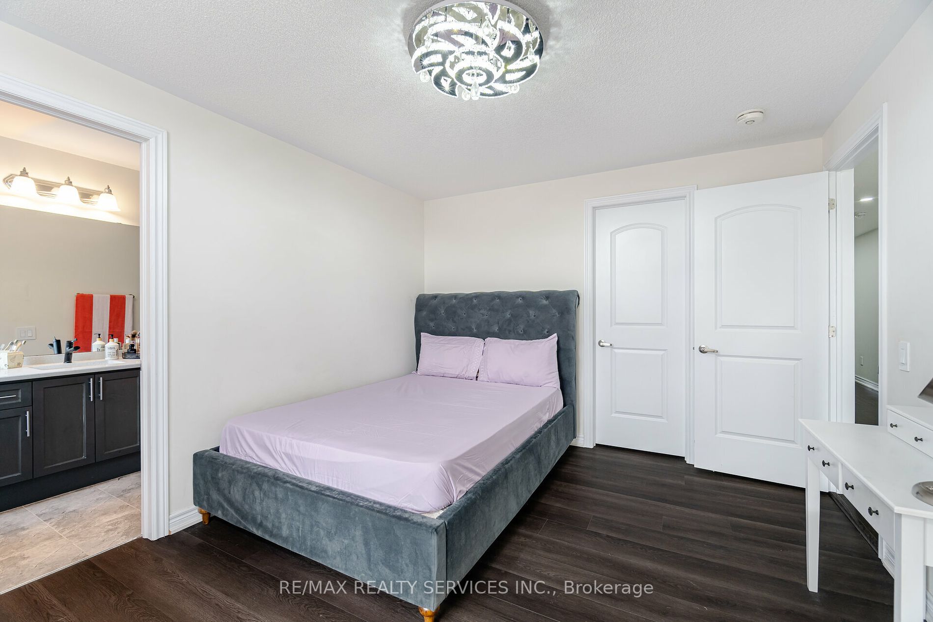 53 Ash Hill Avenue
