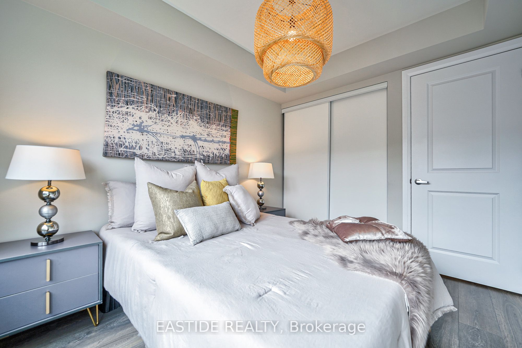 85 Eastwood Park Gardens, #23