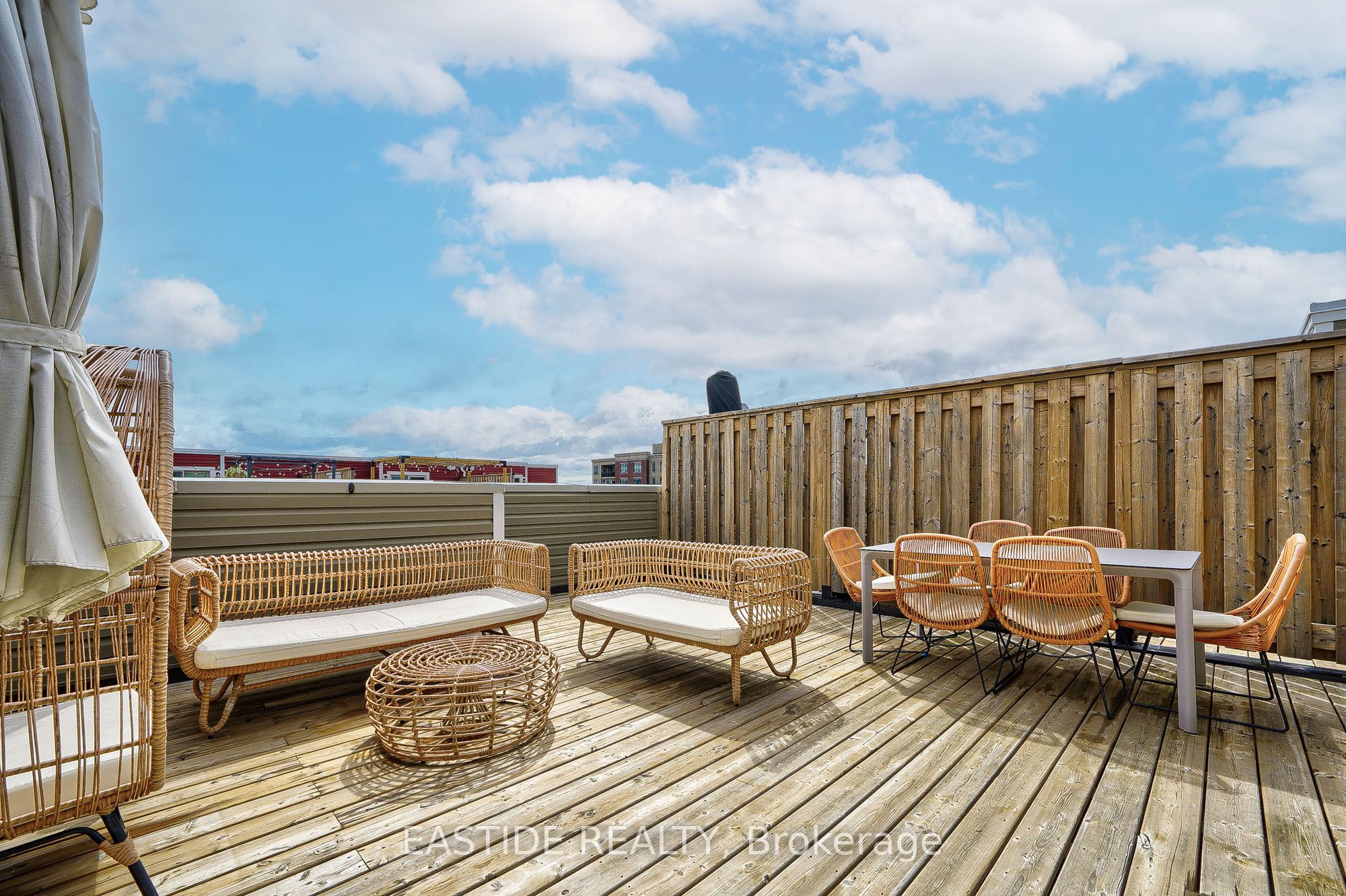 85 Eastwood Park Gardens, #23
