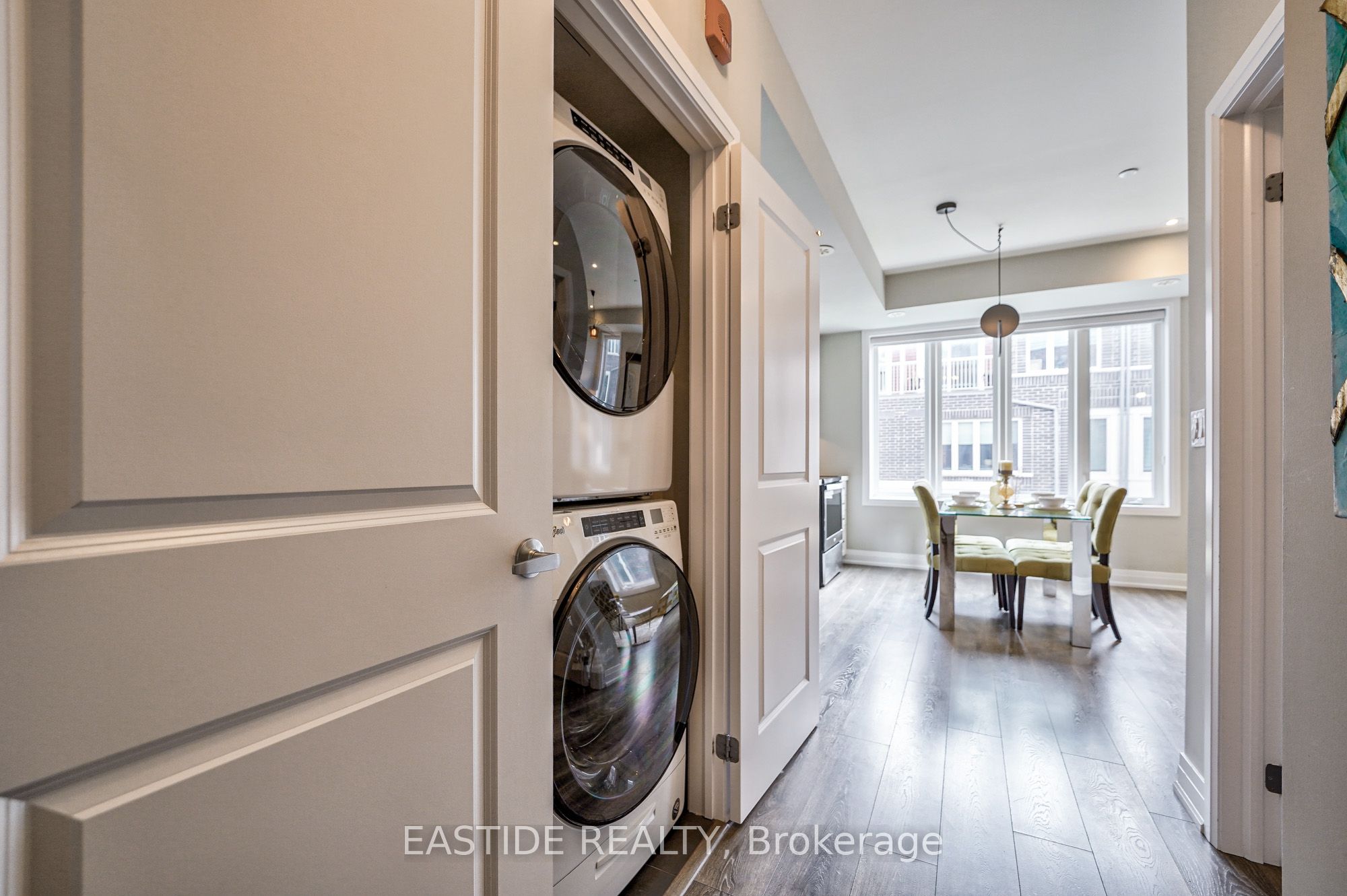 85 Eastwood Park Gardens, #23