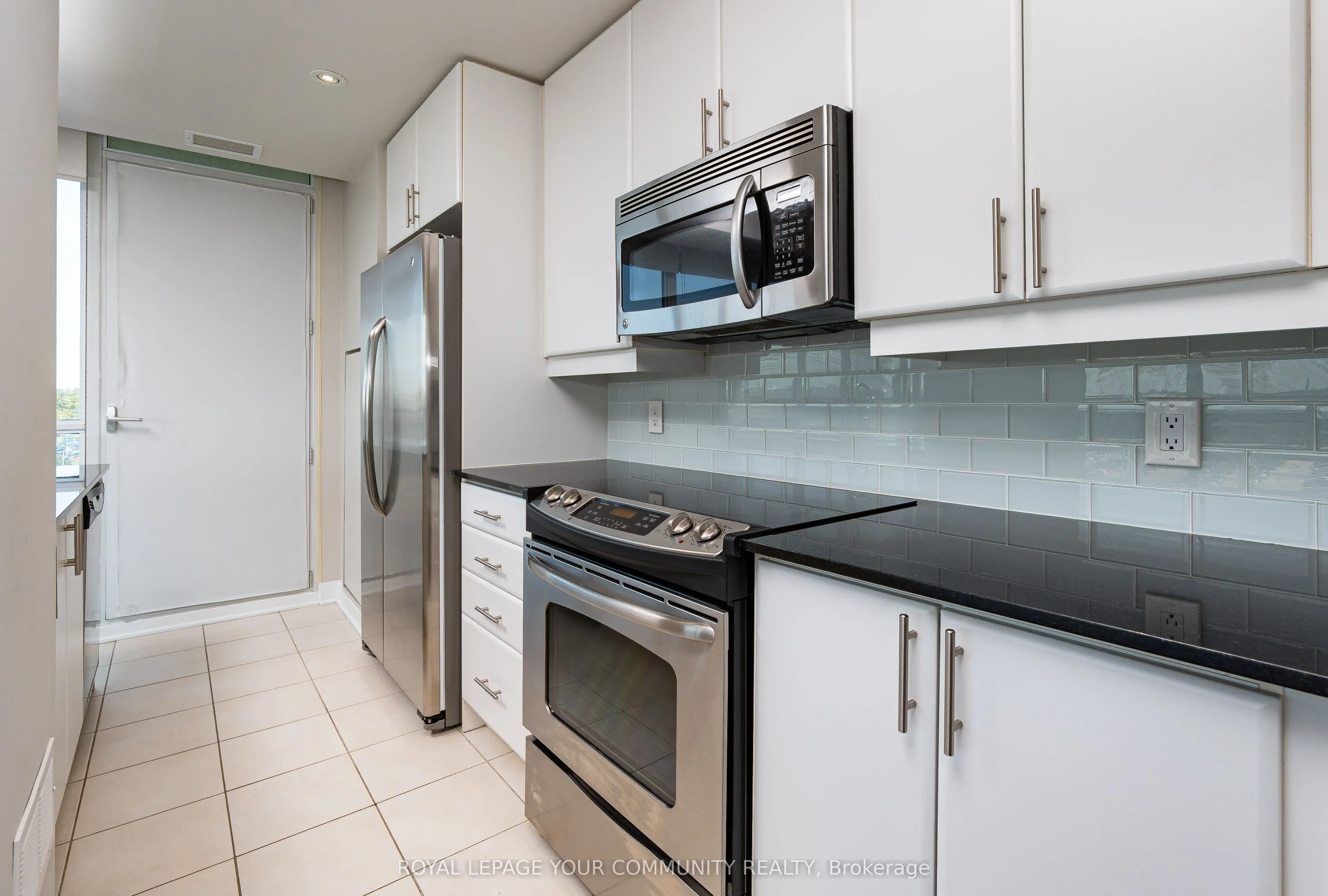 1055 Southdown Road, #803