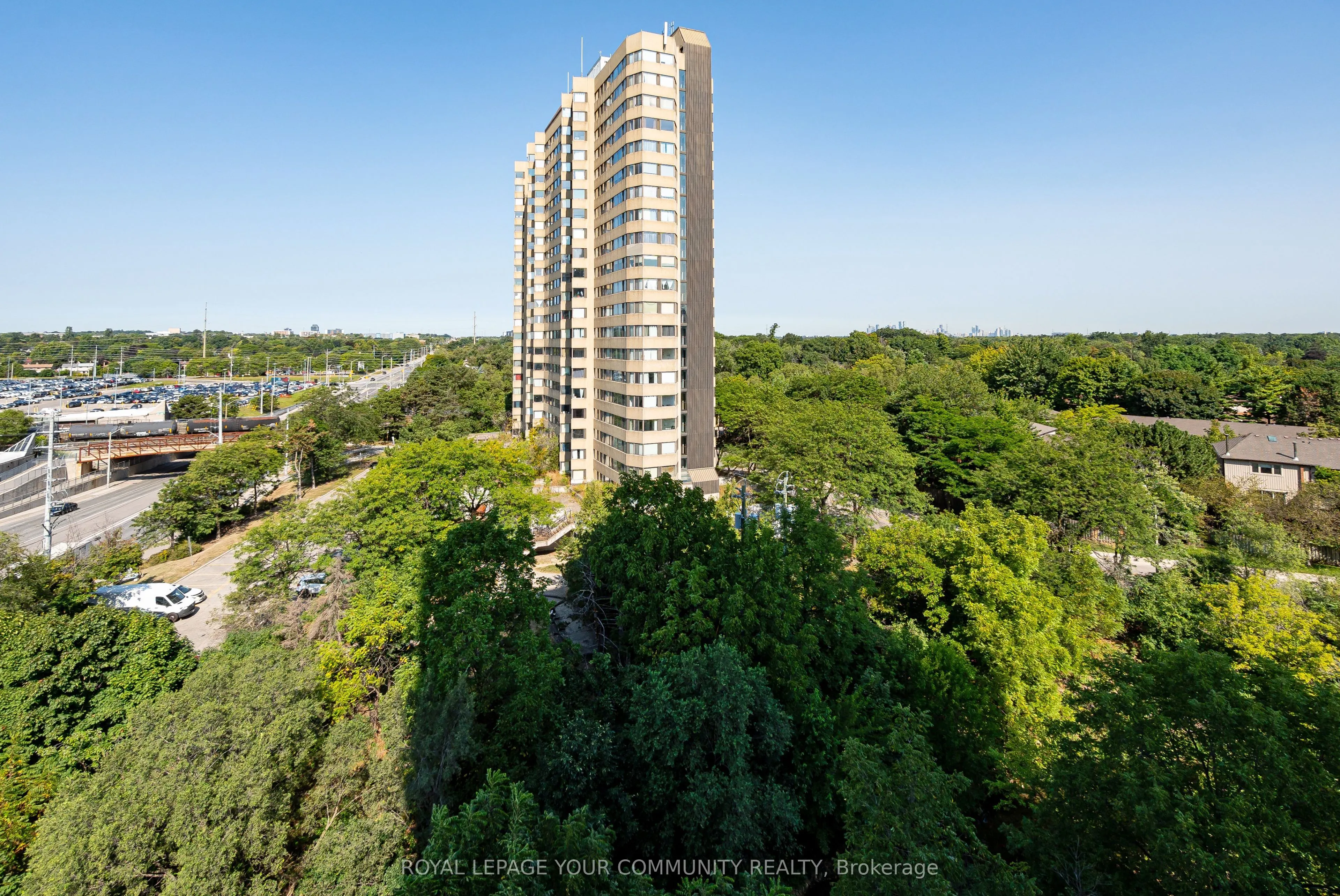 1055 Southdown Road, #803