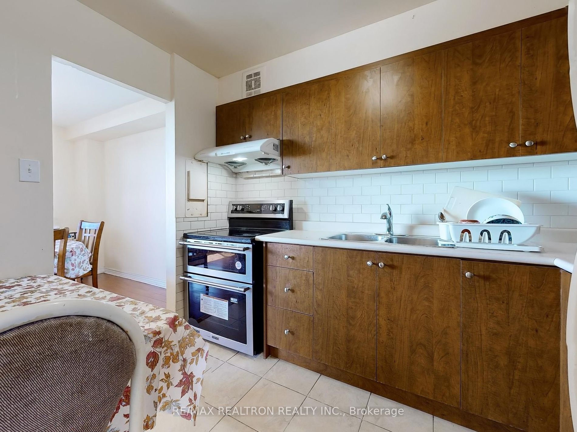 3390 Weston Road, #1906
