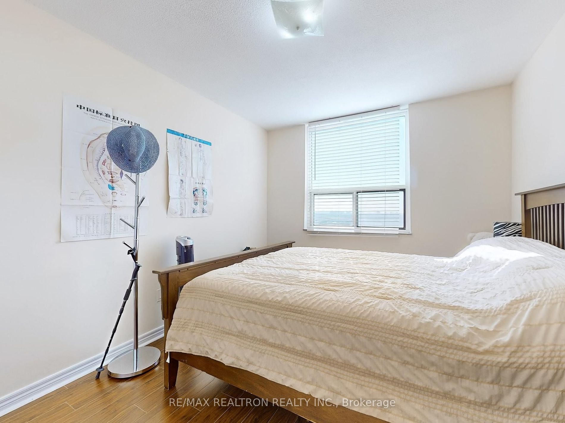 3390 Weston Road, #1906