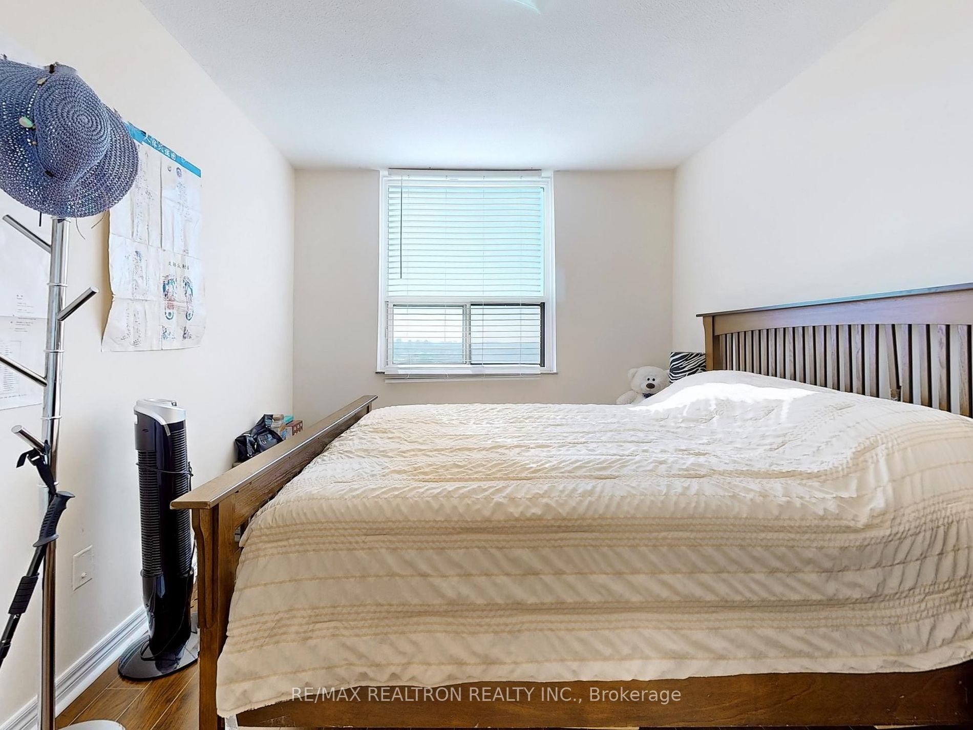 3390 Weston Road, #1906