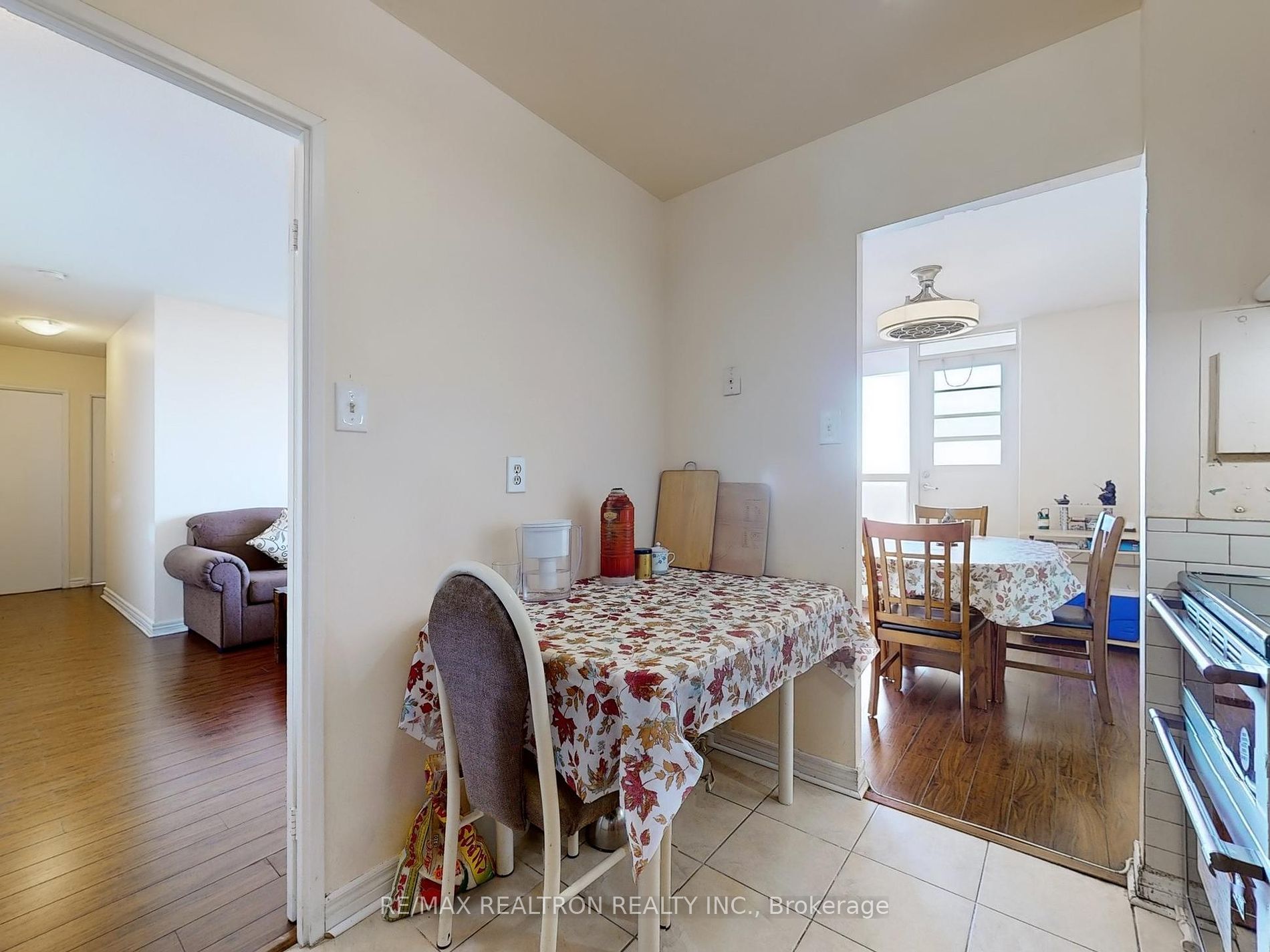 3390 Weston Road, #1906