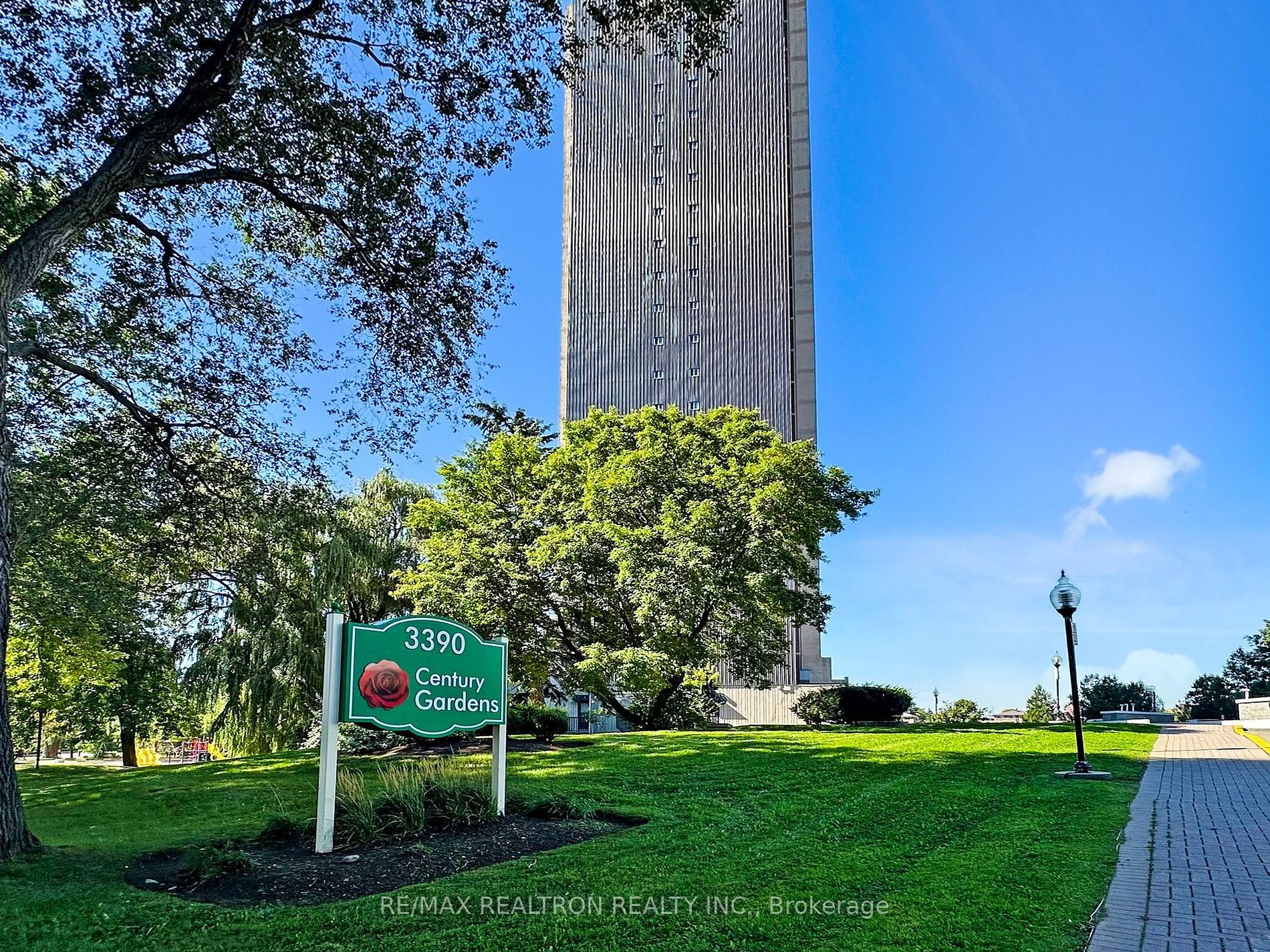 3390 Weston Road, #1906