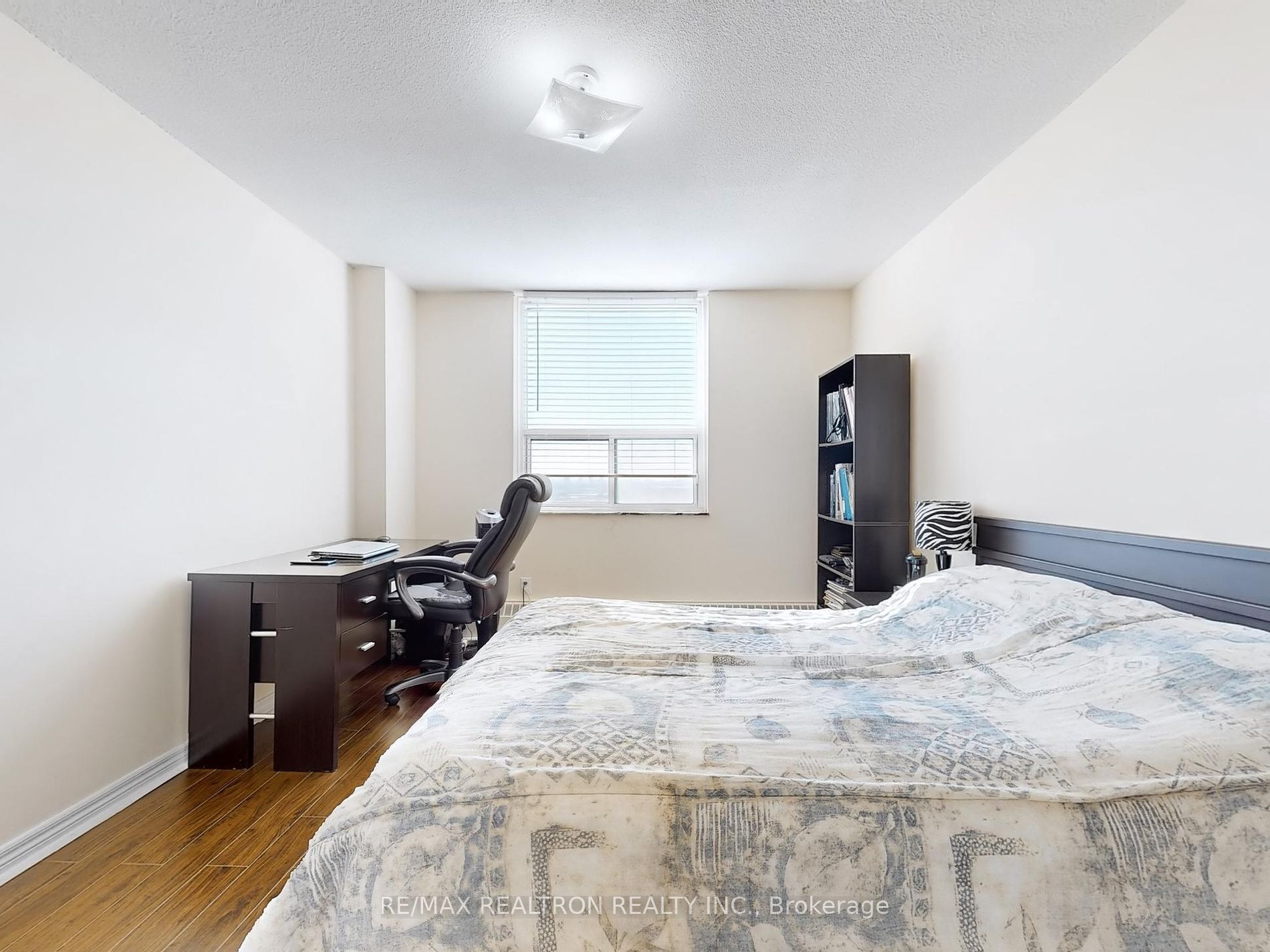 3390 Weston Road, #1906