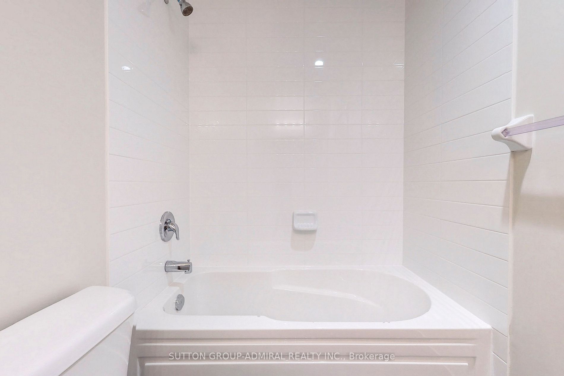 39 Annie Craig Drive #221