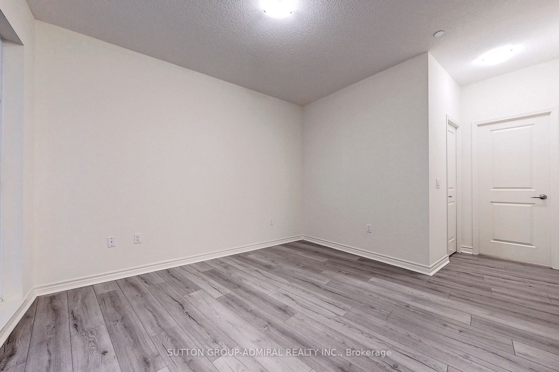 39 Annie Craig Drive #221