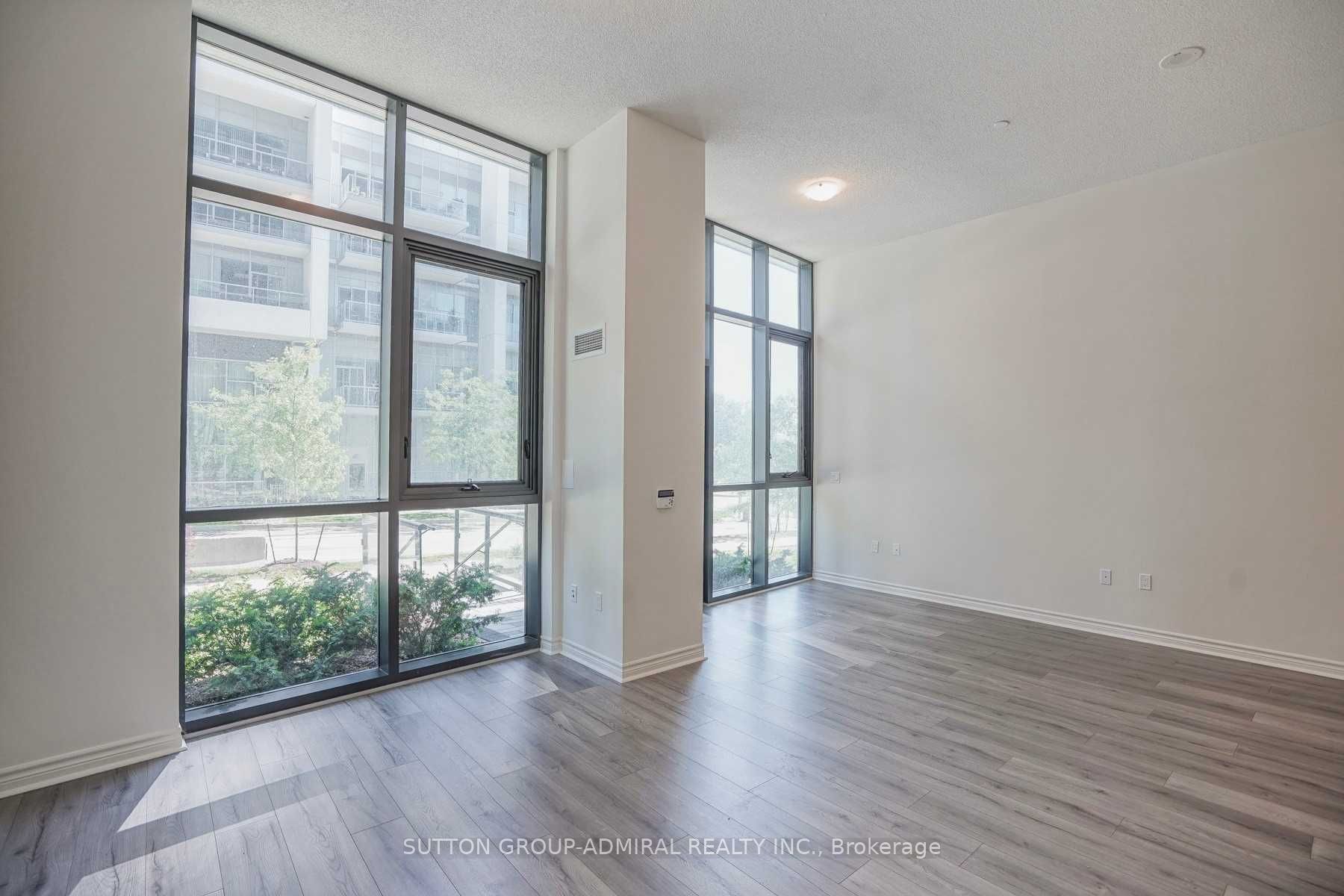 39 Annie Craig Drive, #Th4