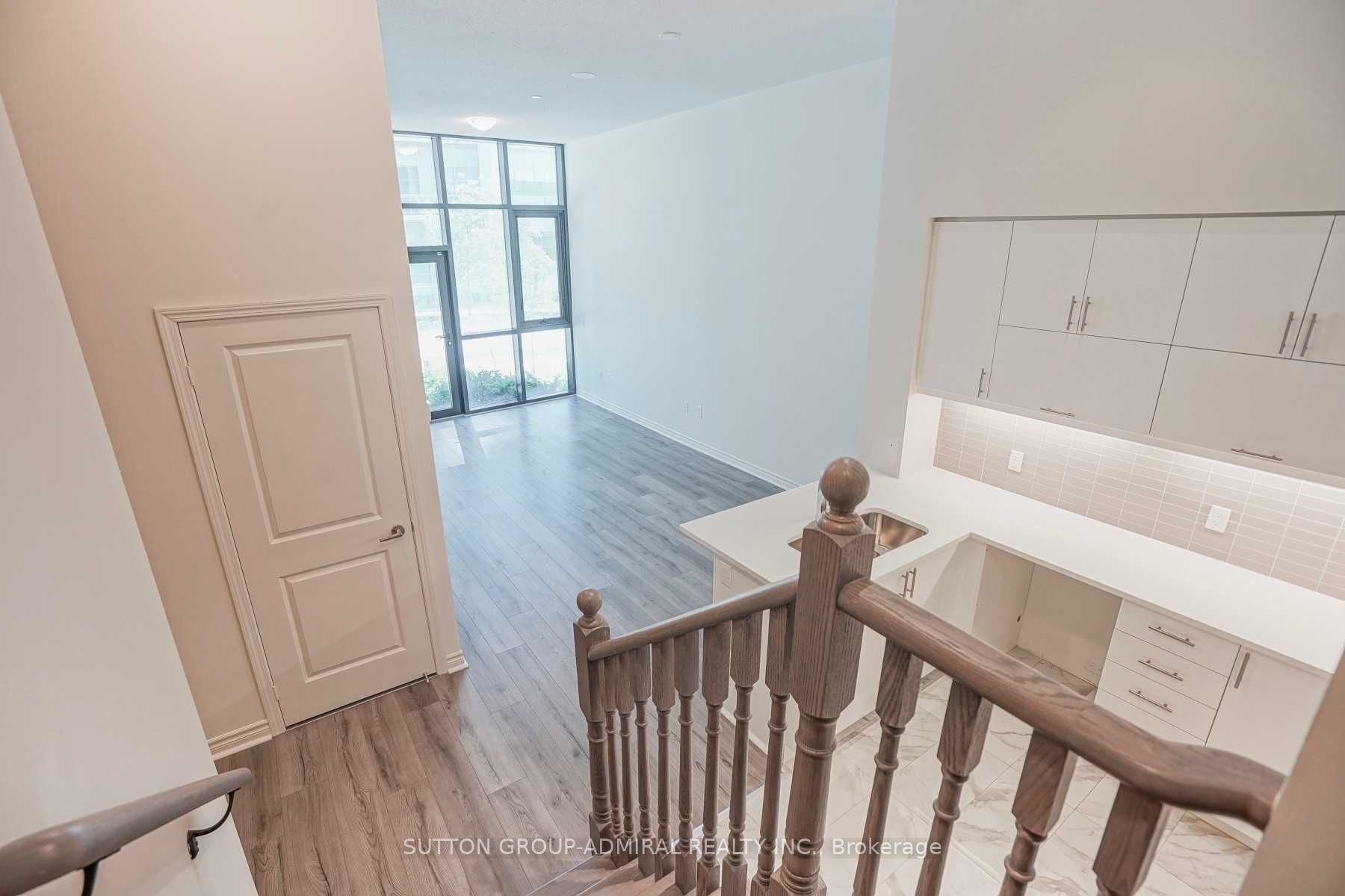 39 Annie Craig Drive, #Th4
