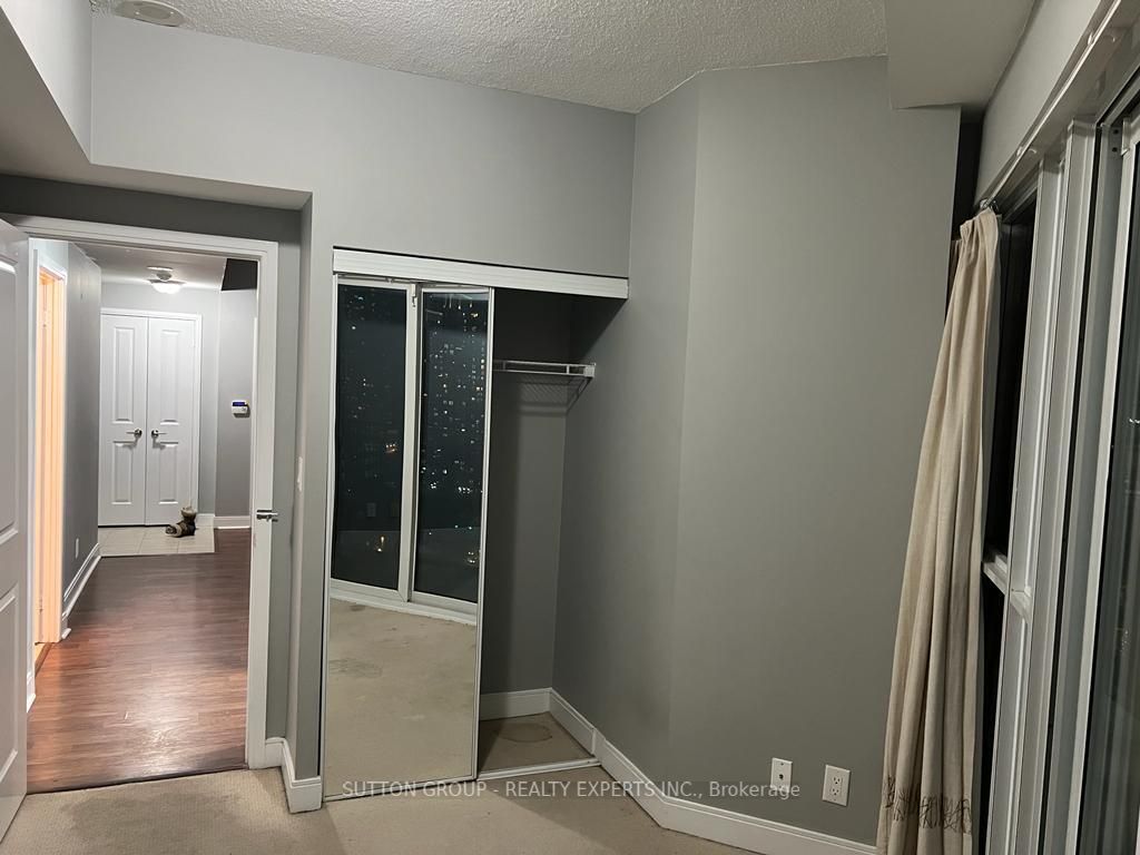 60 Absolute Avenue, #1901