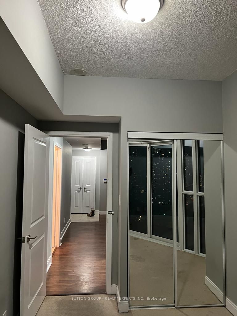 60 Absolute Avenue, #1901