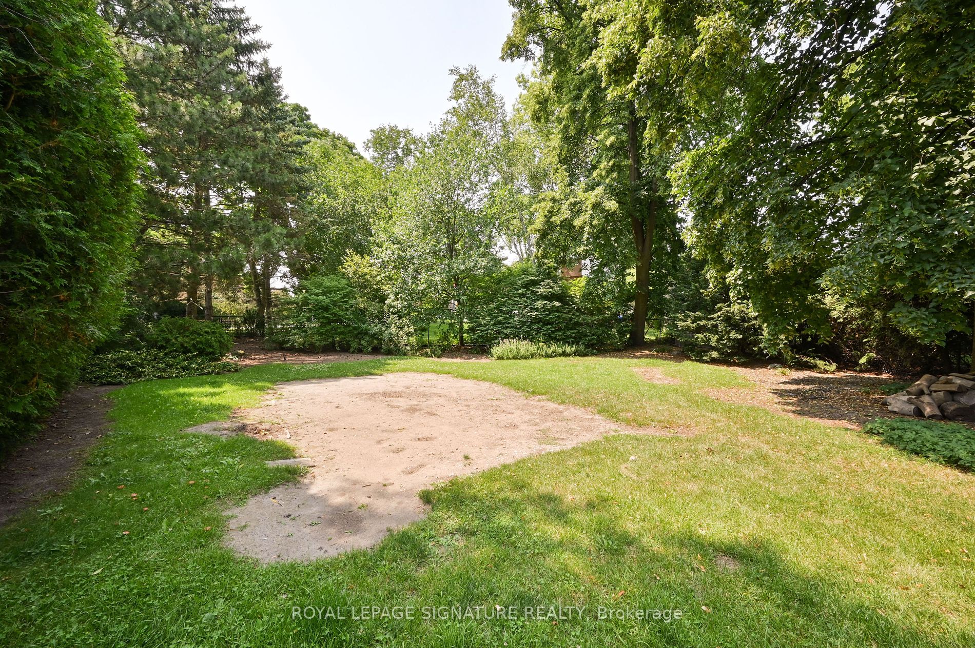 1441 Clarkson Road N