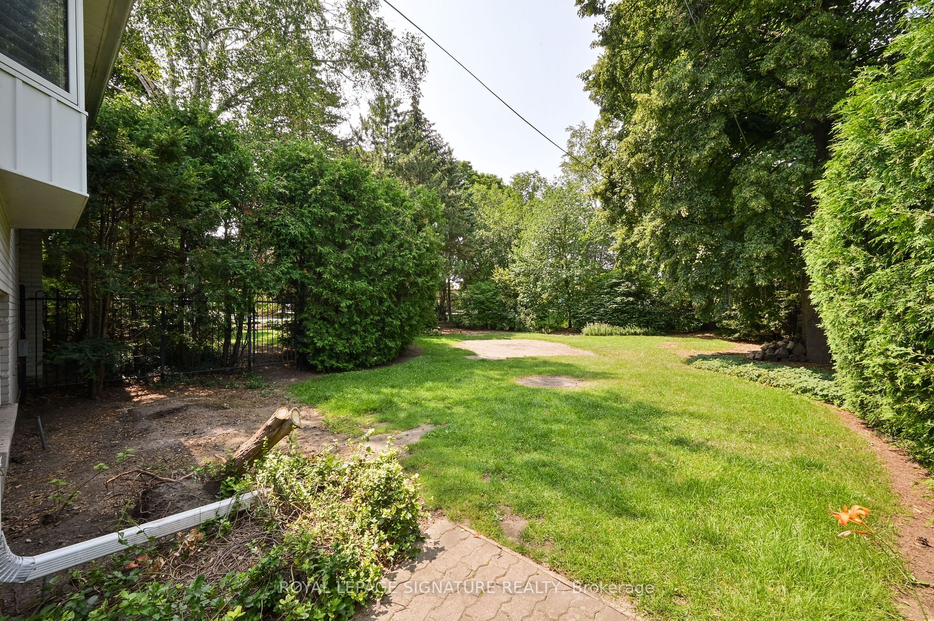 1441 Clarkson Road N
