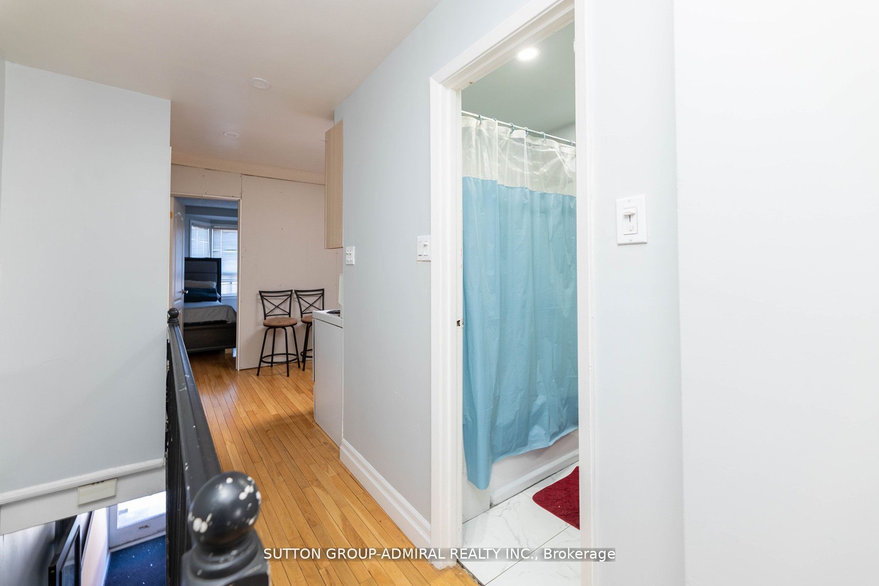 1085 Weston Road