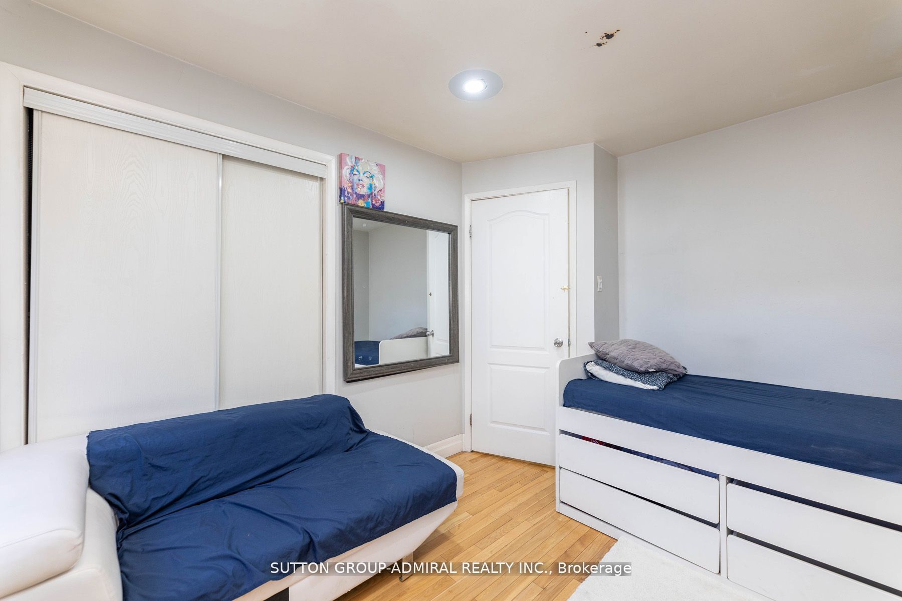1085 Weston Road