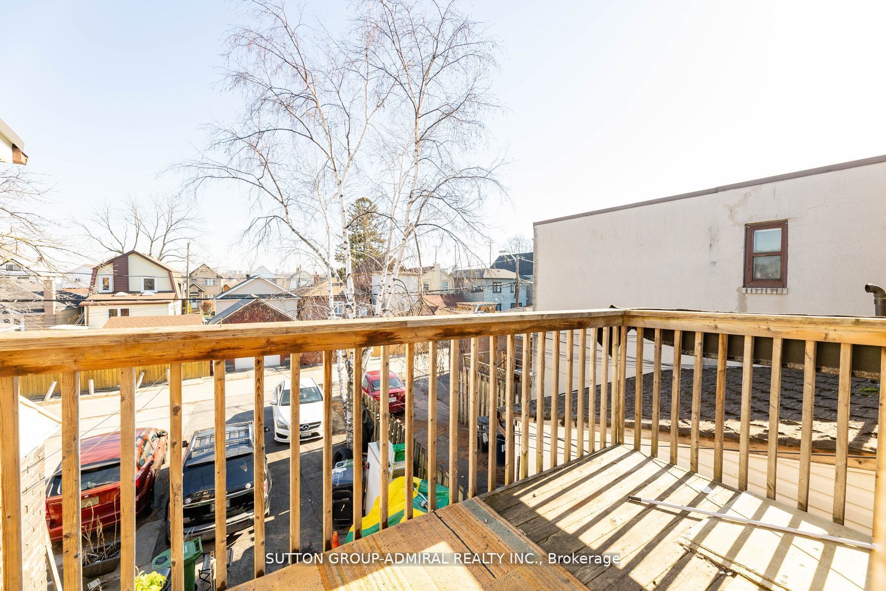 1085 Weston Road