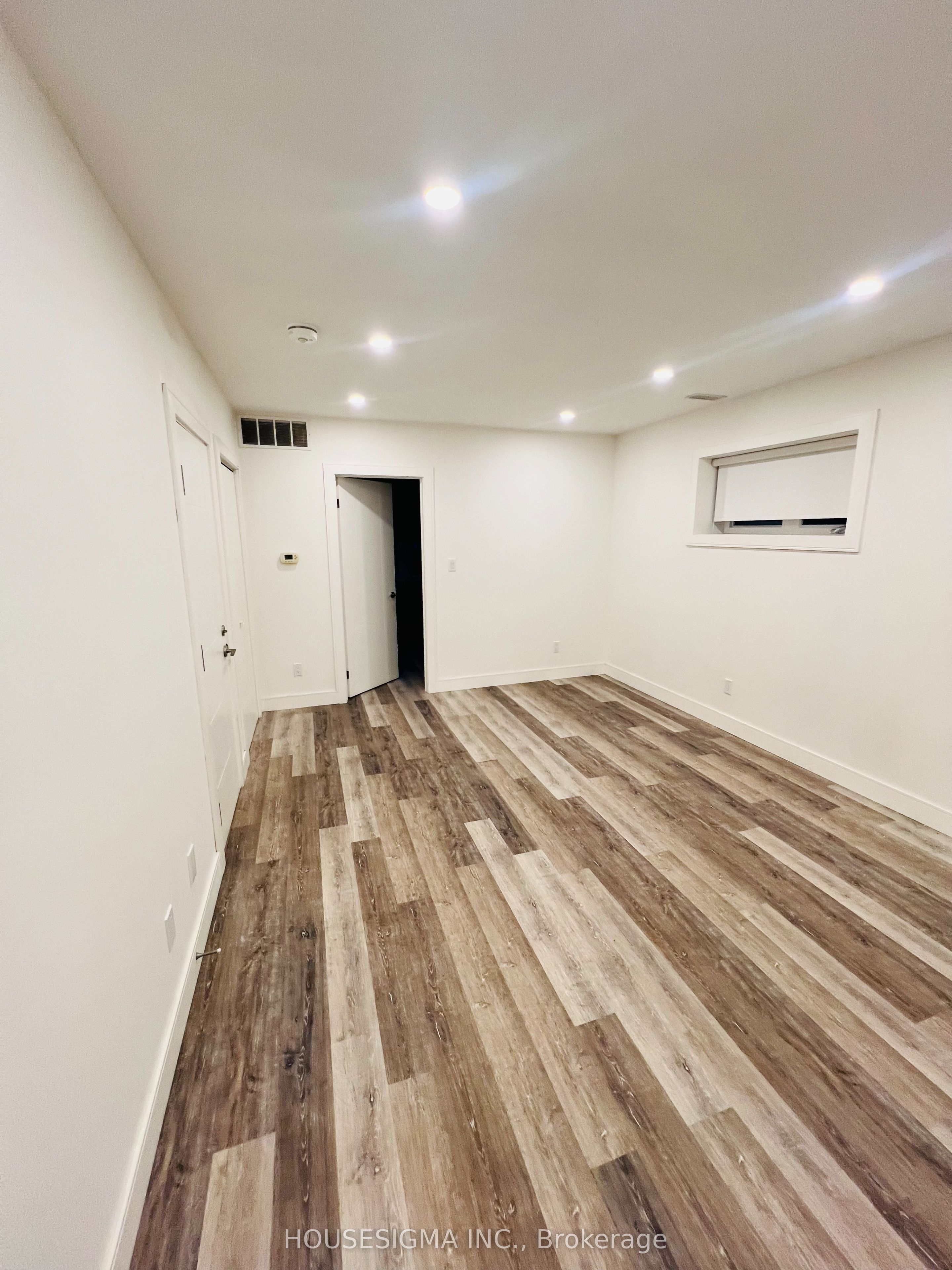 71 Chamberlain Avenue, #Main