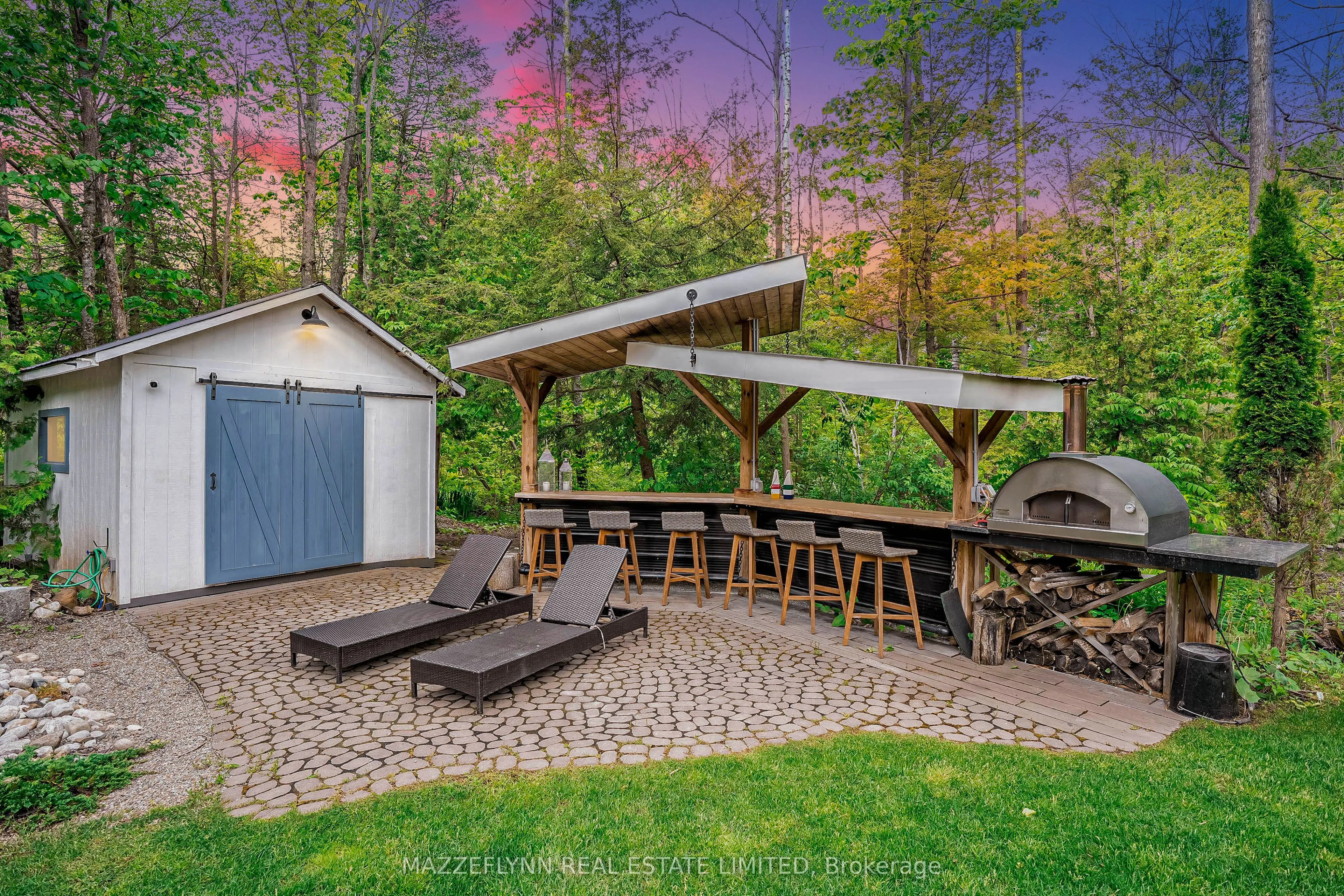 2814 Forks Of The Credit Road
