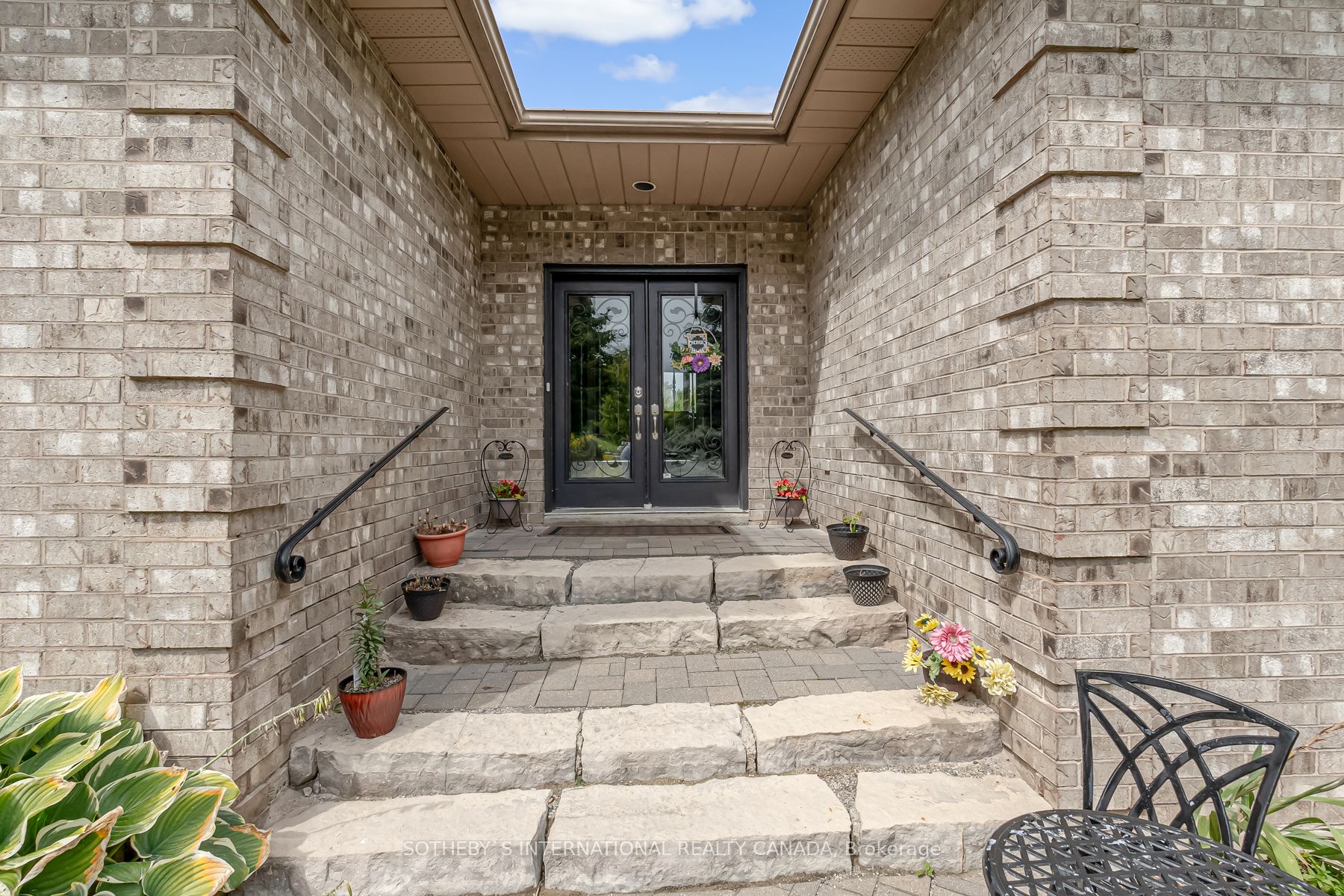 19 Mcconachie Crescent