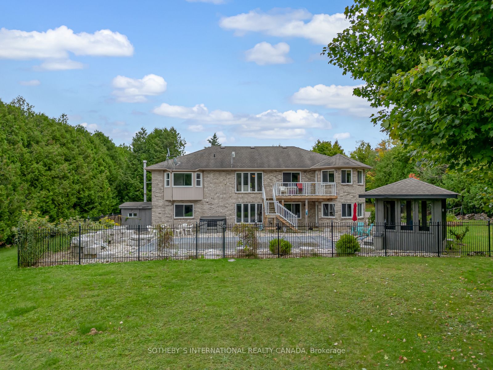 19 Mcconachie Crescent