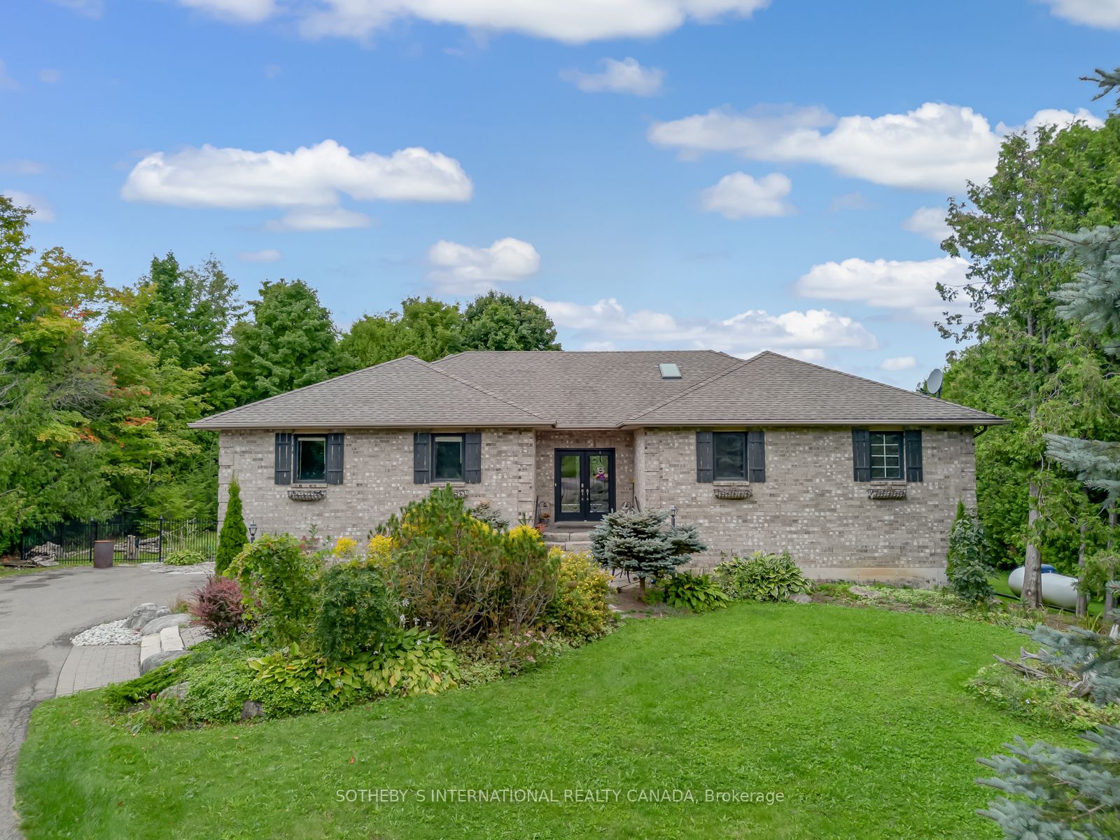19 Mcconachie Crescent