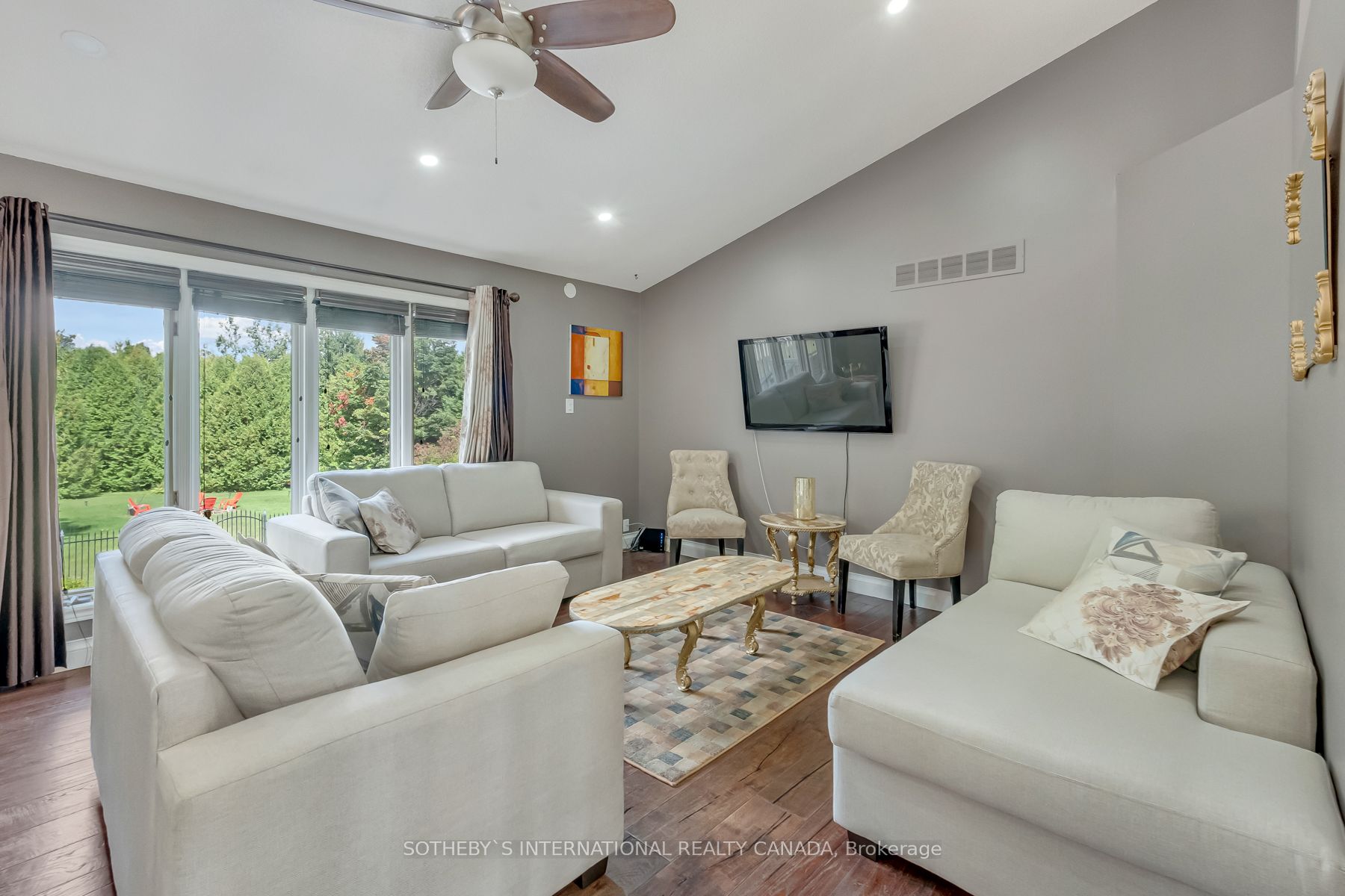 19 Mcconachie Crescent