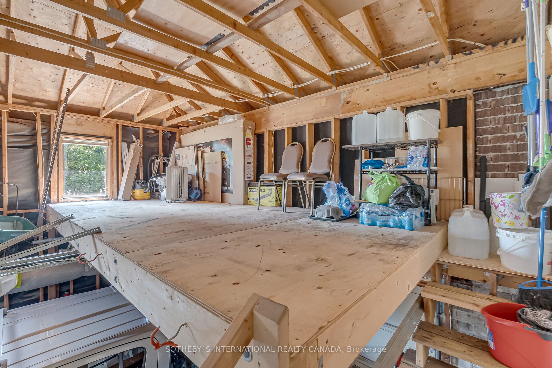 19 Mcconachie Crescent