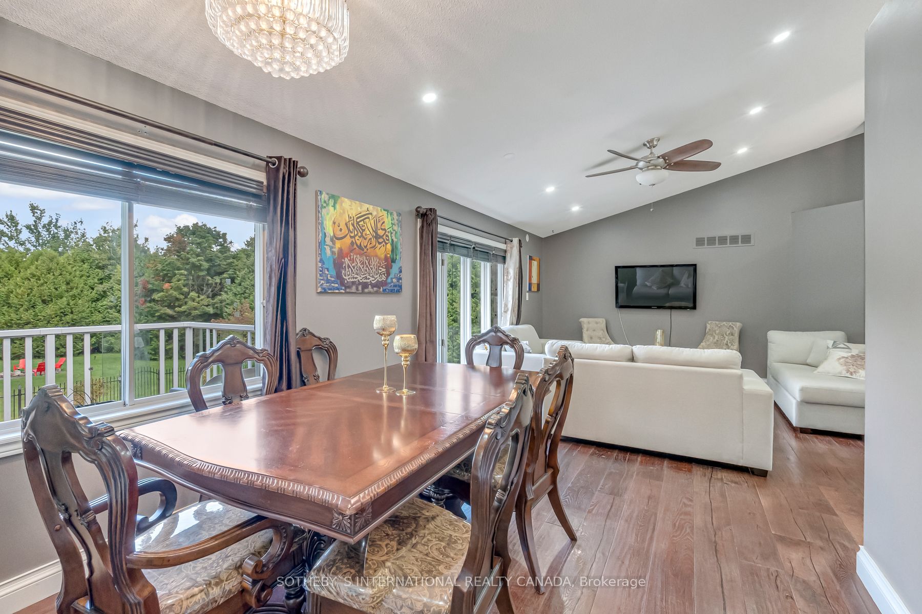 19 Mcconachie Crescent