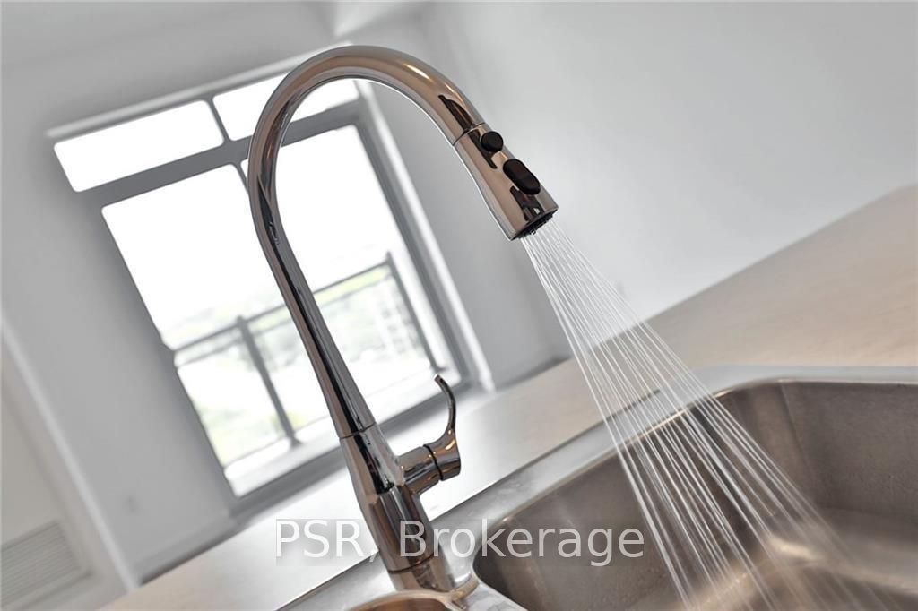 2486 Old Bronte Road #706